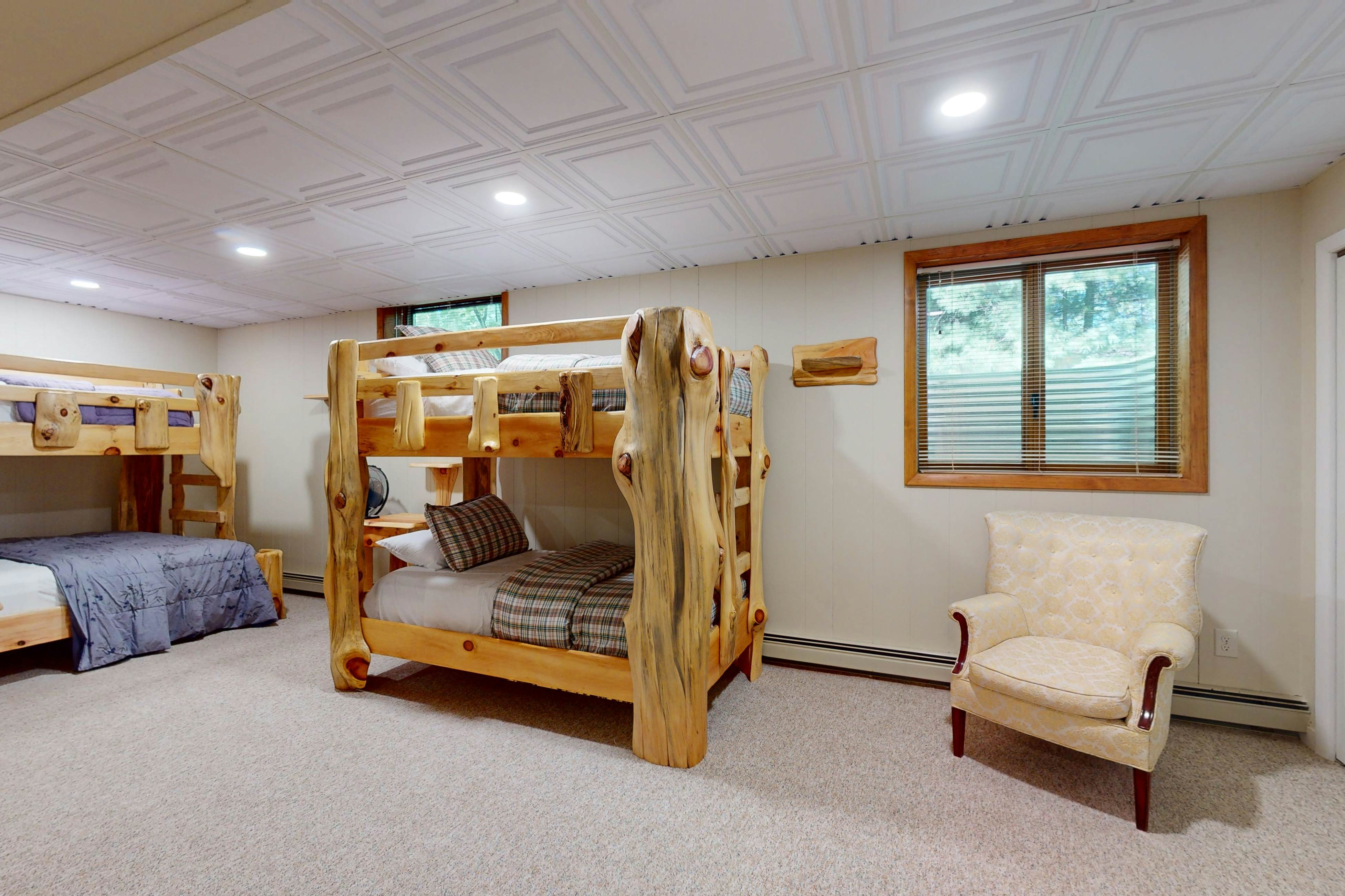 Soaring Pines Lakeside