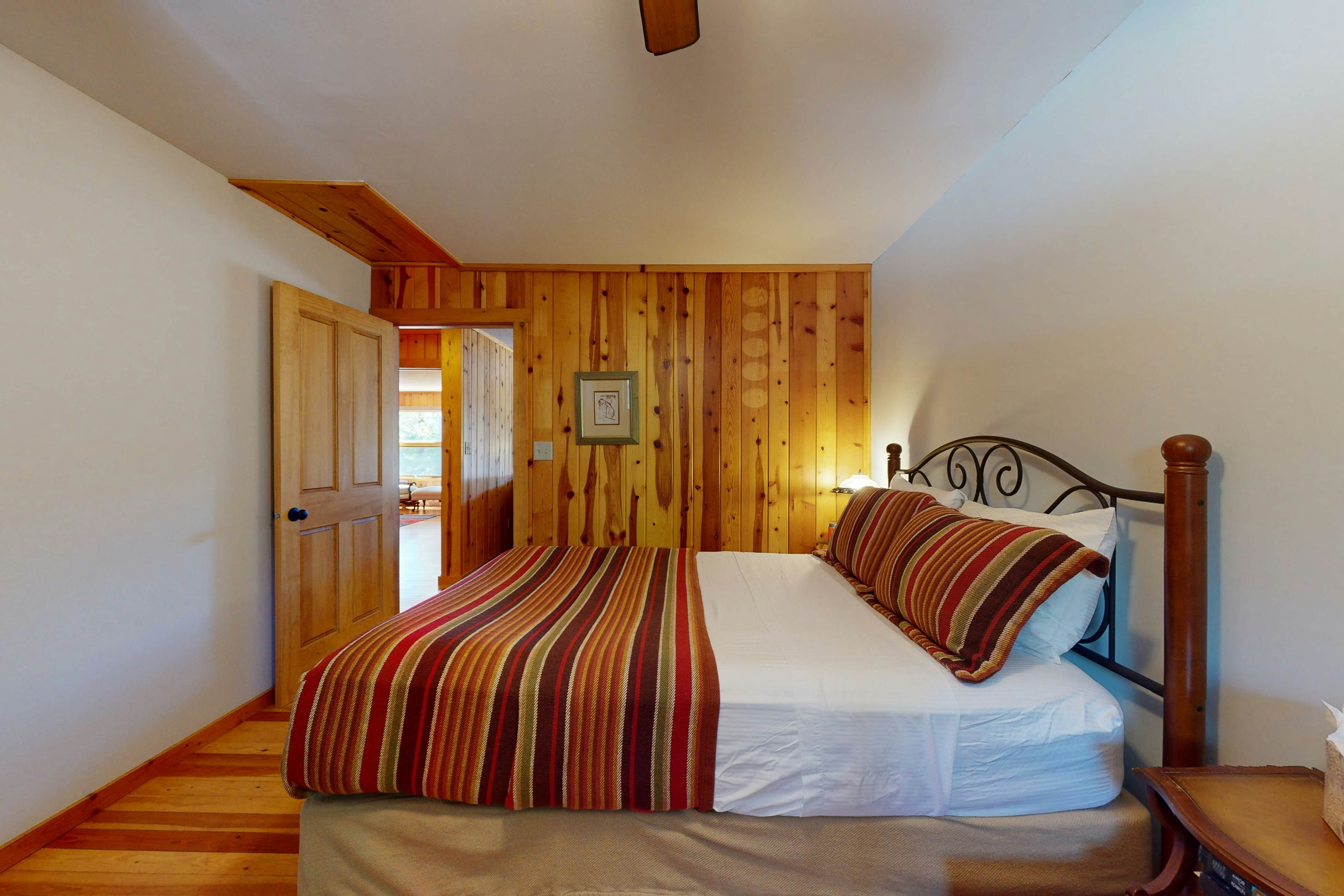 Soaring Pines Lakeside