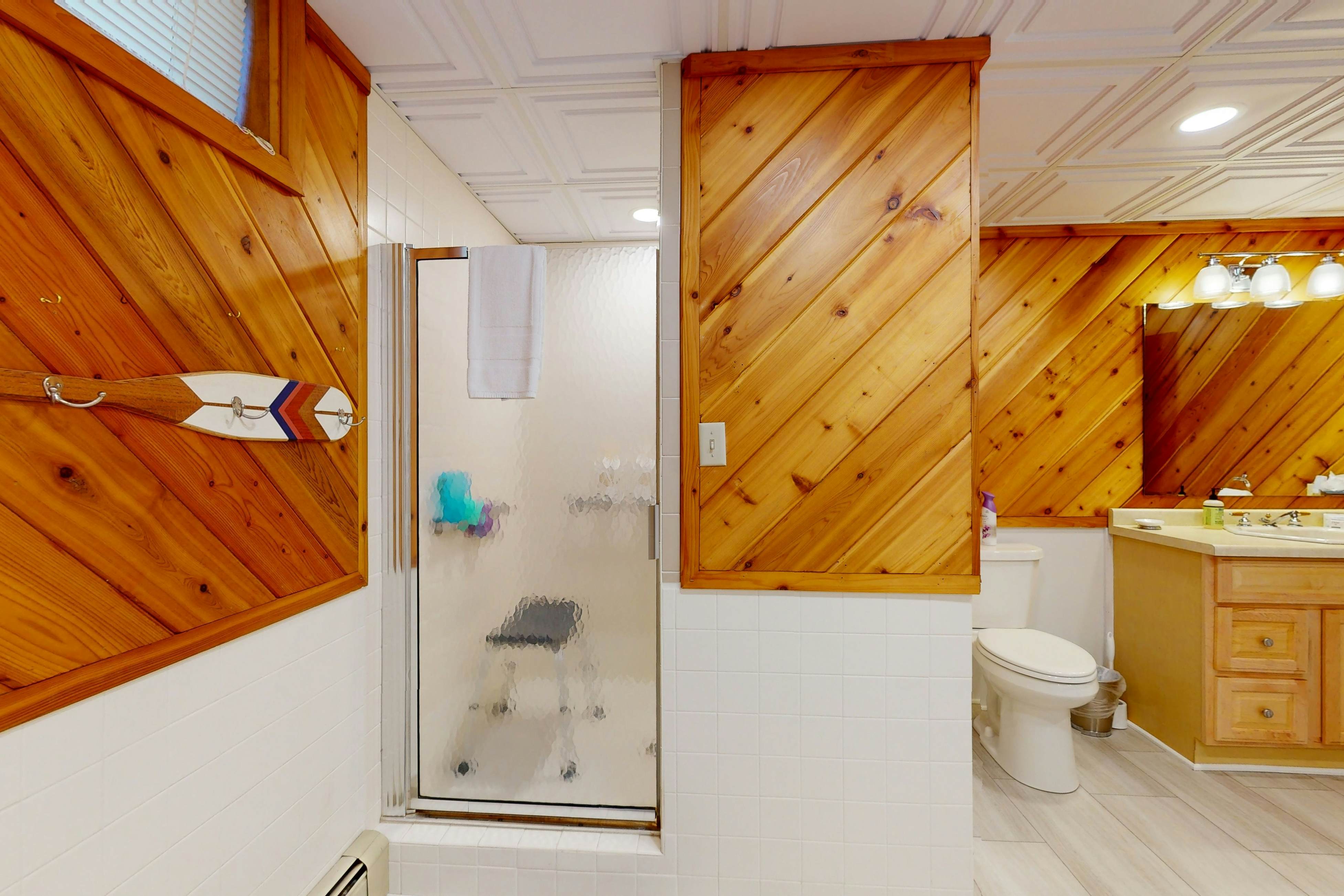 Soaring Pines Lakeside