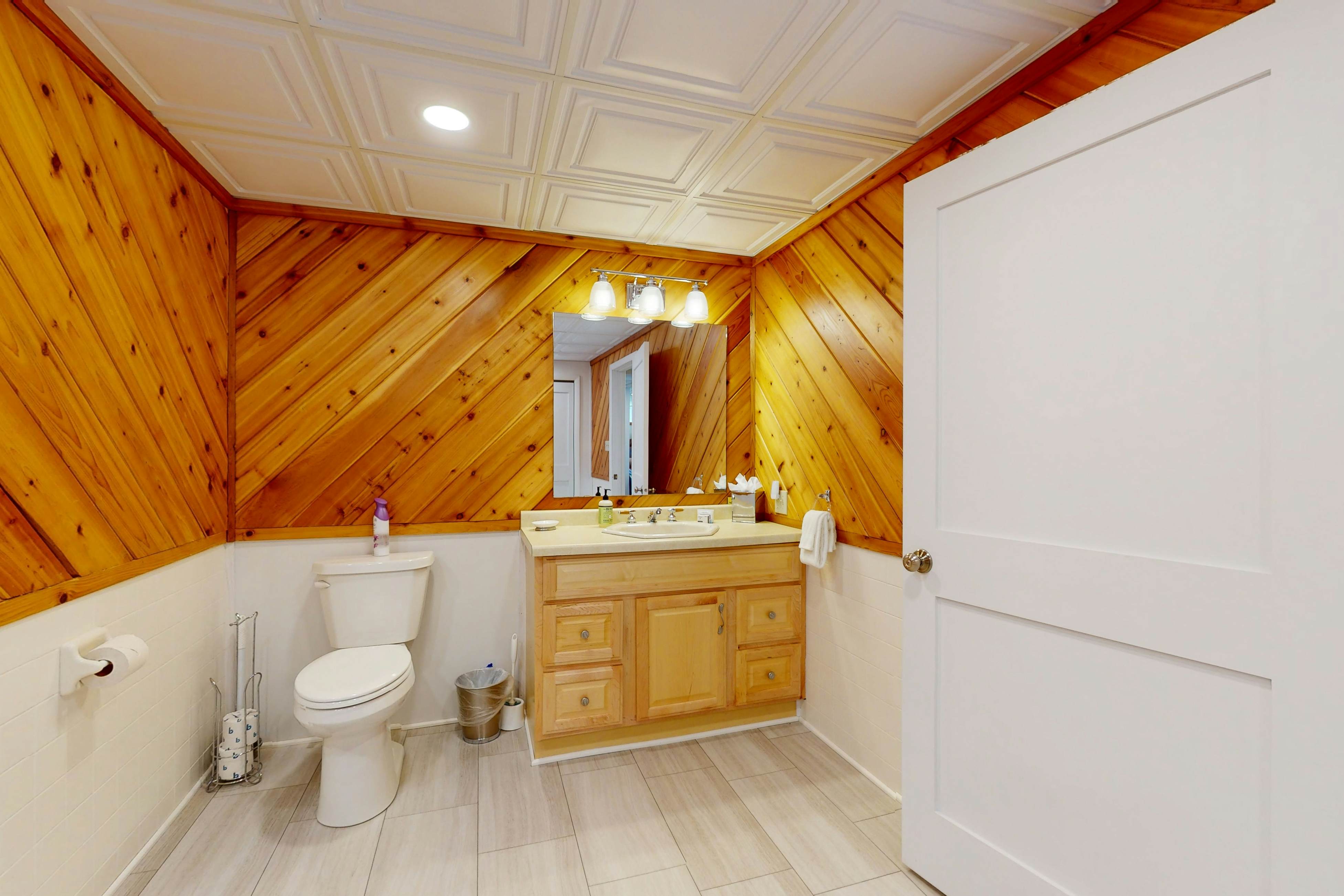 Soaring Pines Lakeside