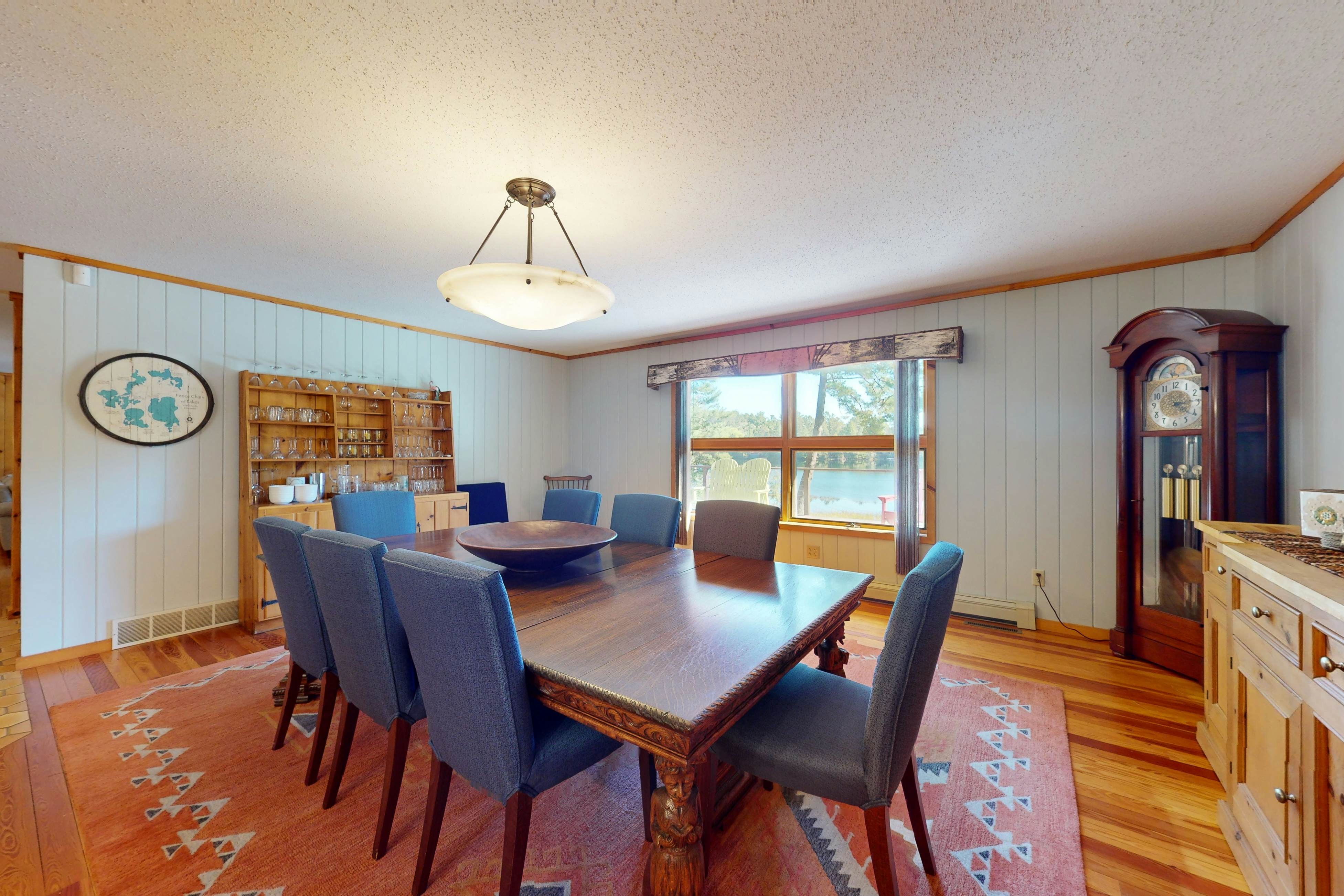 Soaring Pines Lakeside