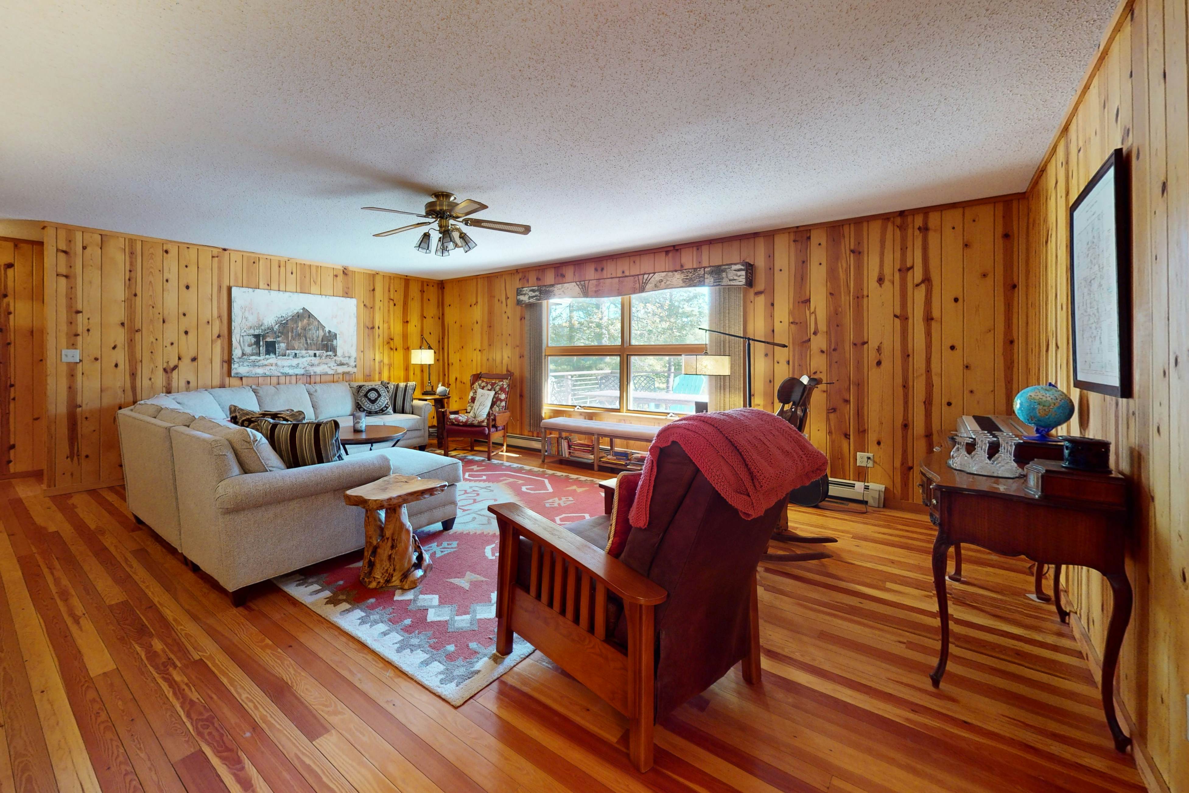 Soaring Pines Lakeside