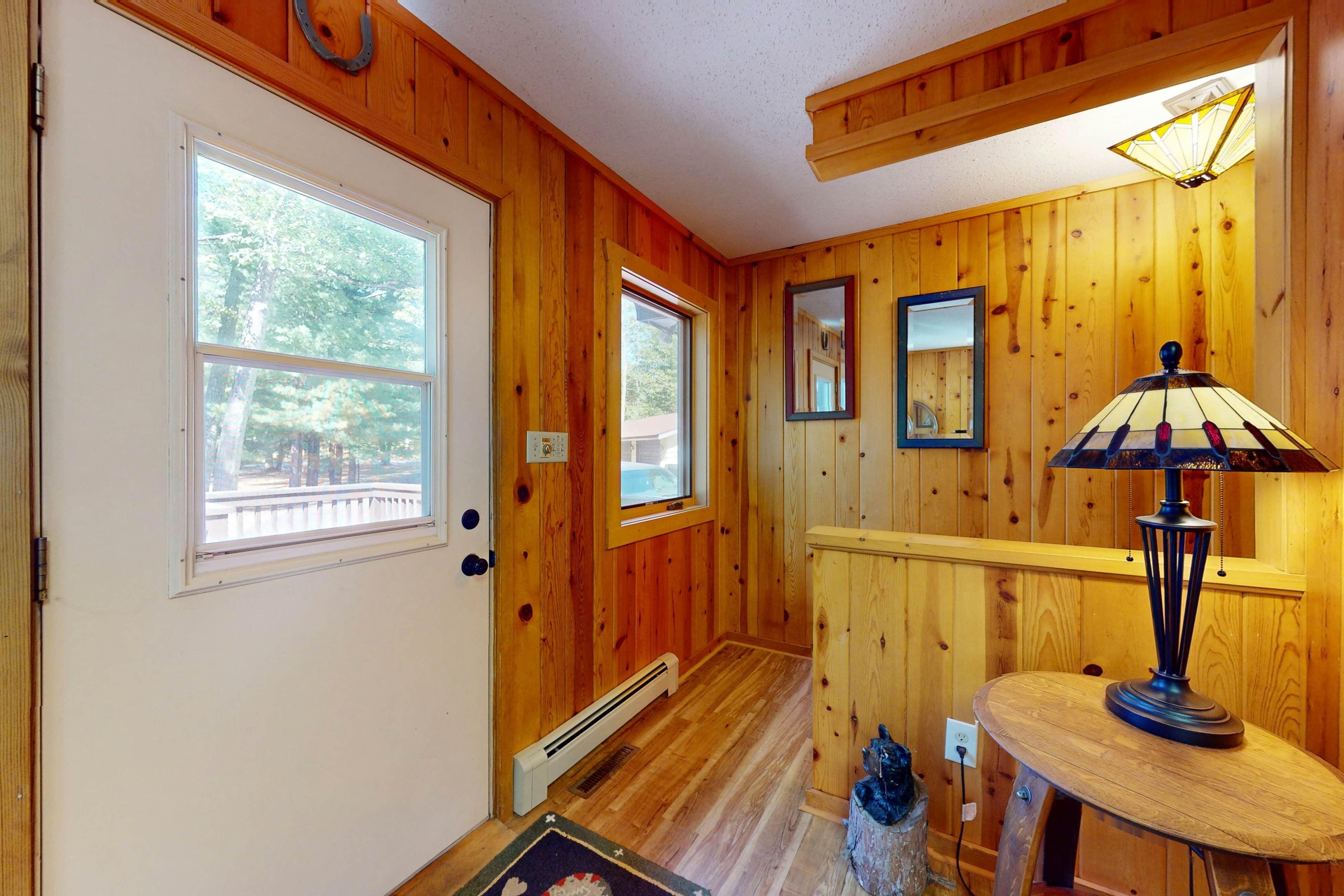 Soaring Pines Lakeside