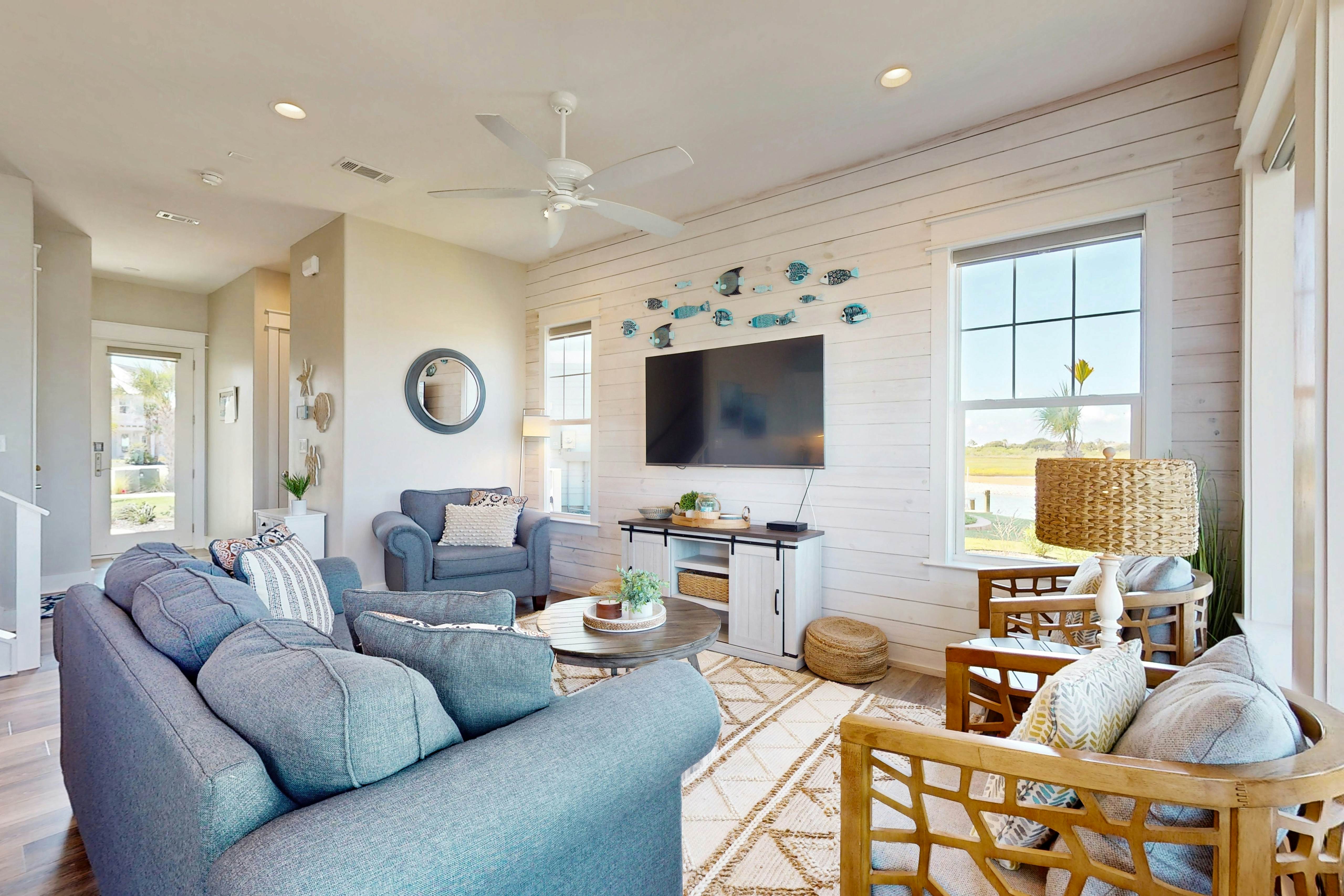 Waterfront Villa on St Charles Bay