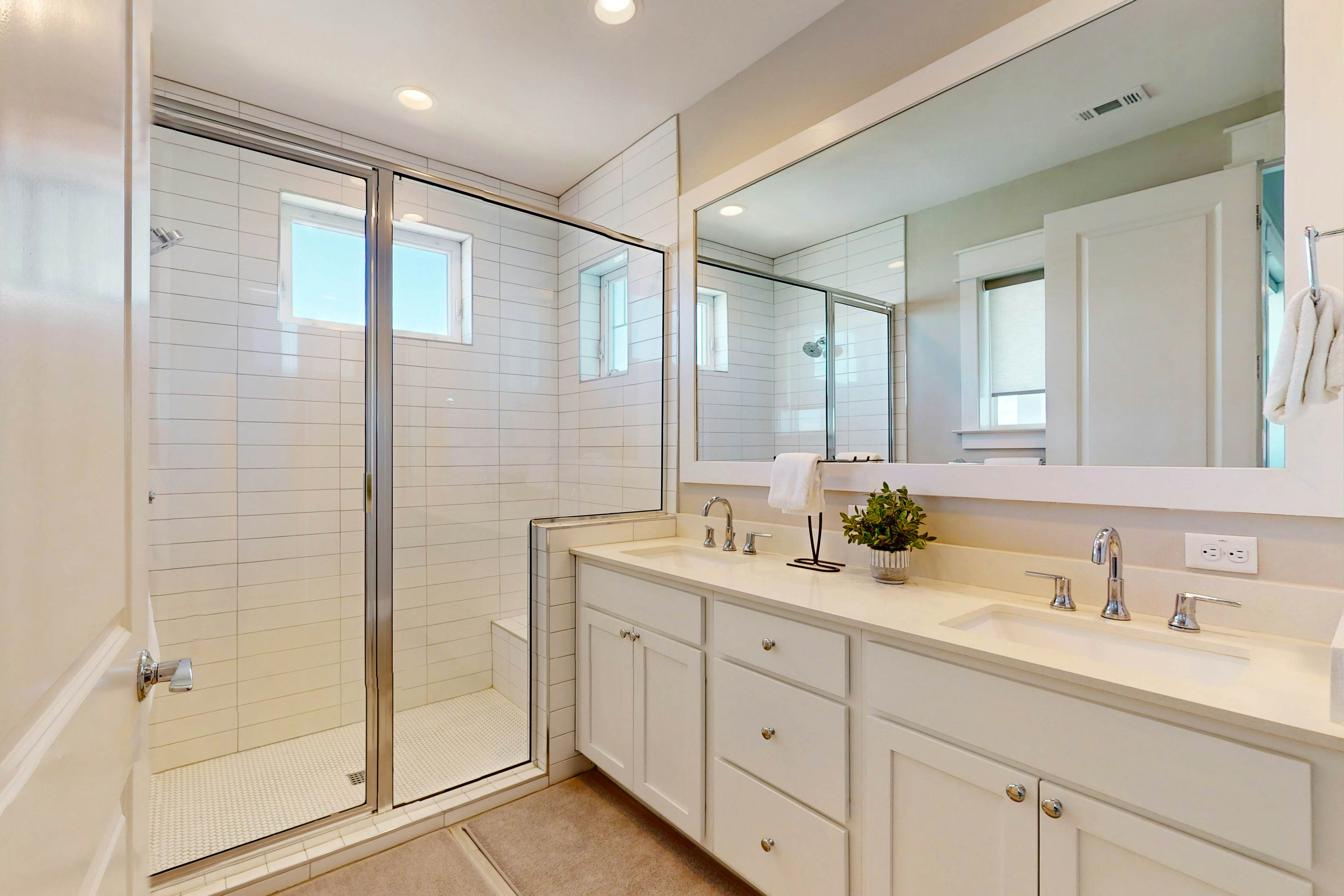 Waterfront Villa on St Charles Bay