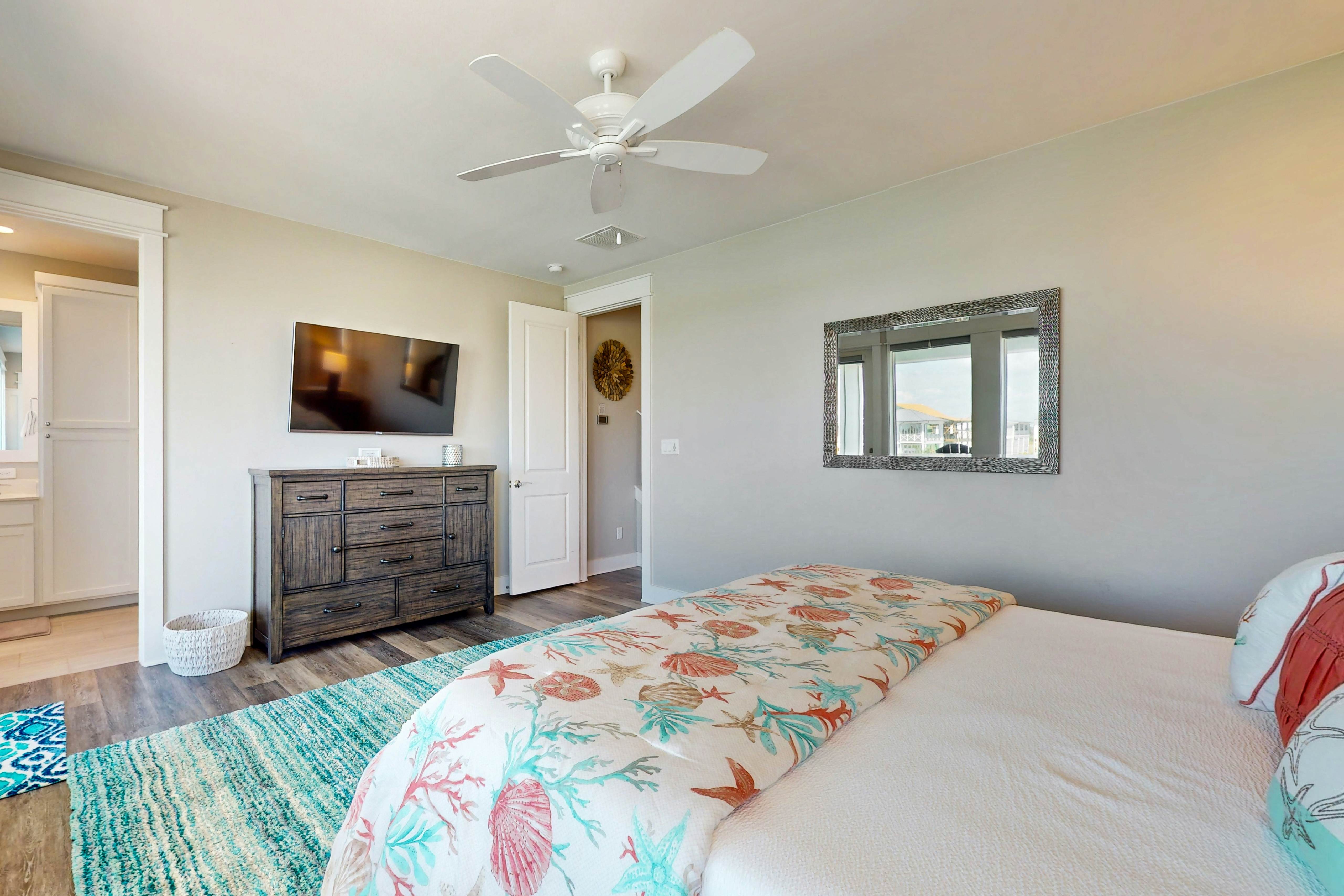 Waterfront Villa on St Charles Bay