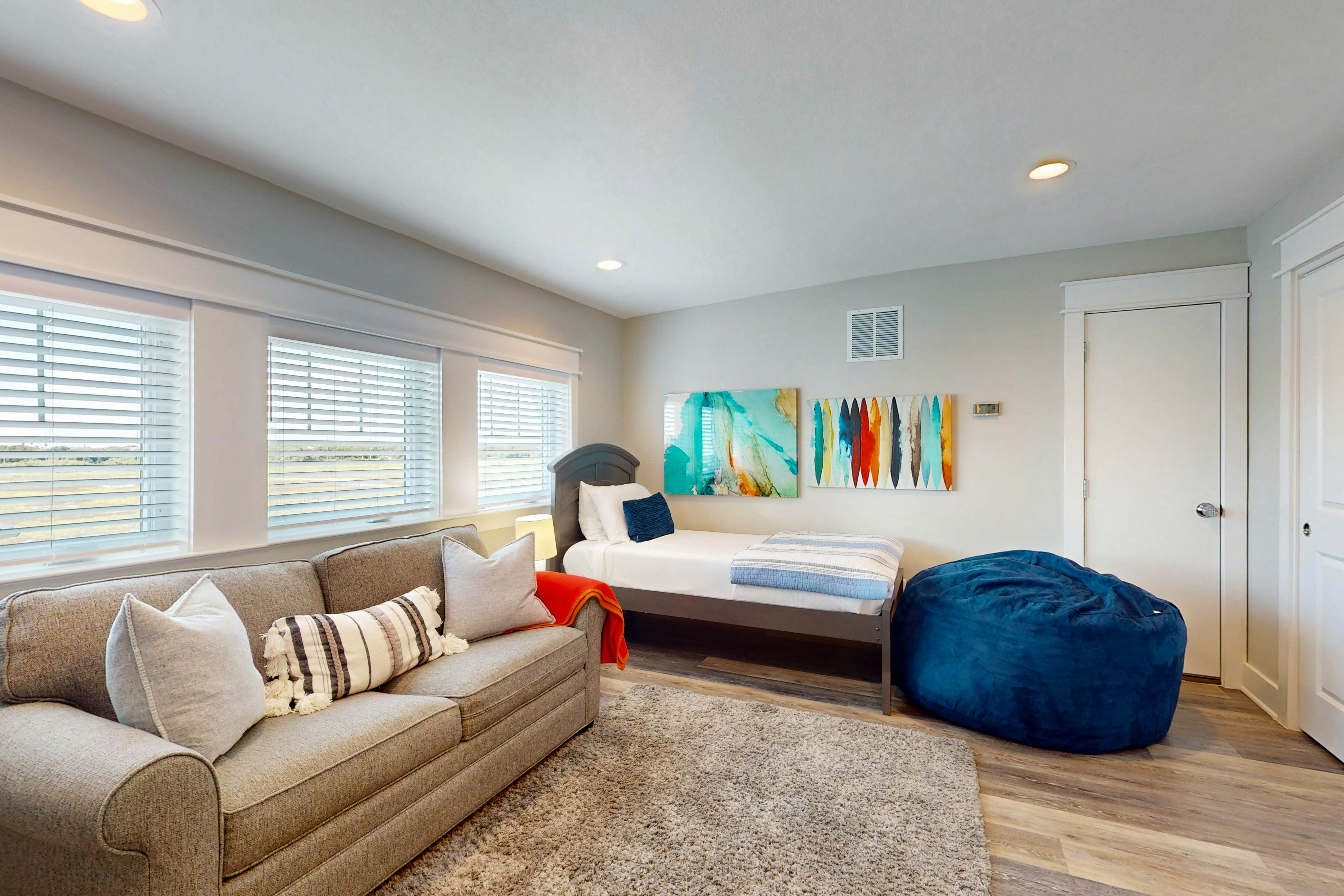 Waterfront Villa on St Charles Bay