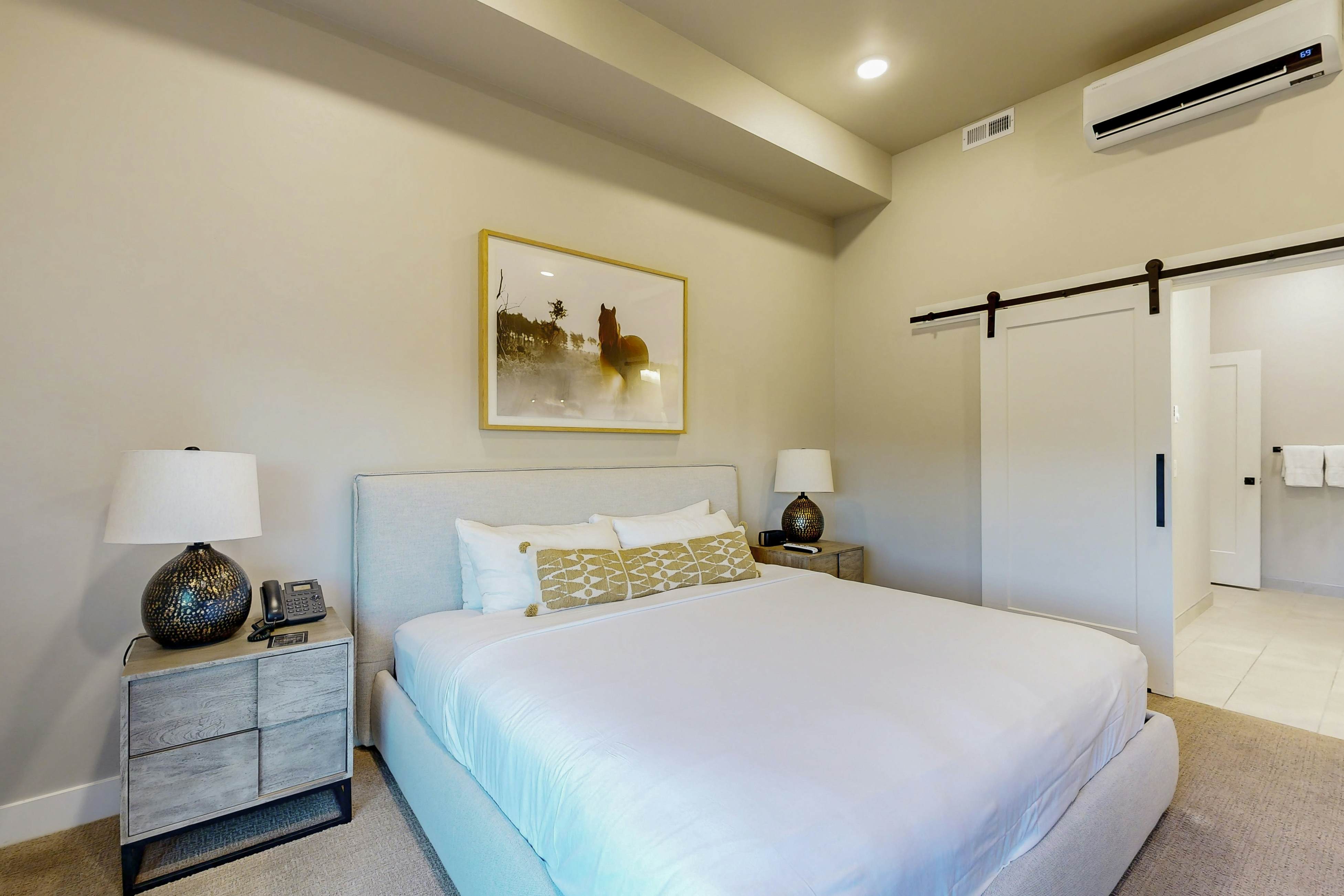 301AB - Black Rock Mountain Resort