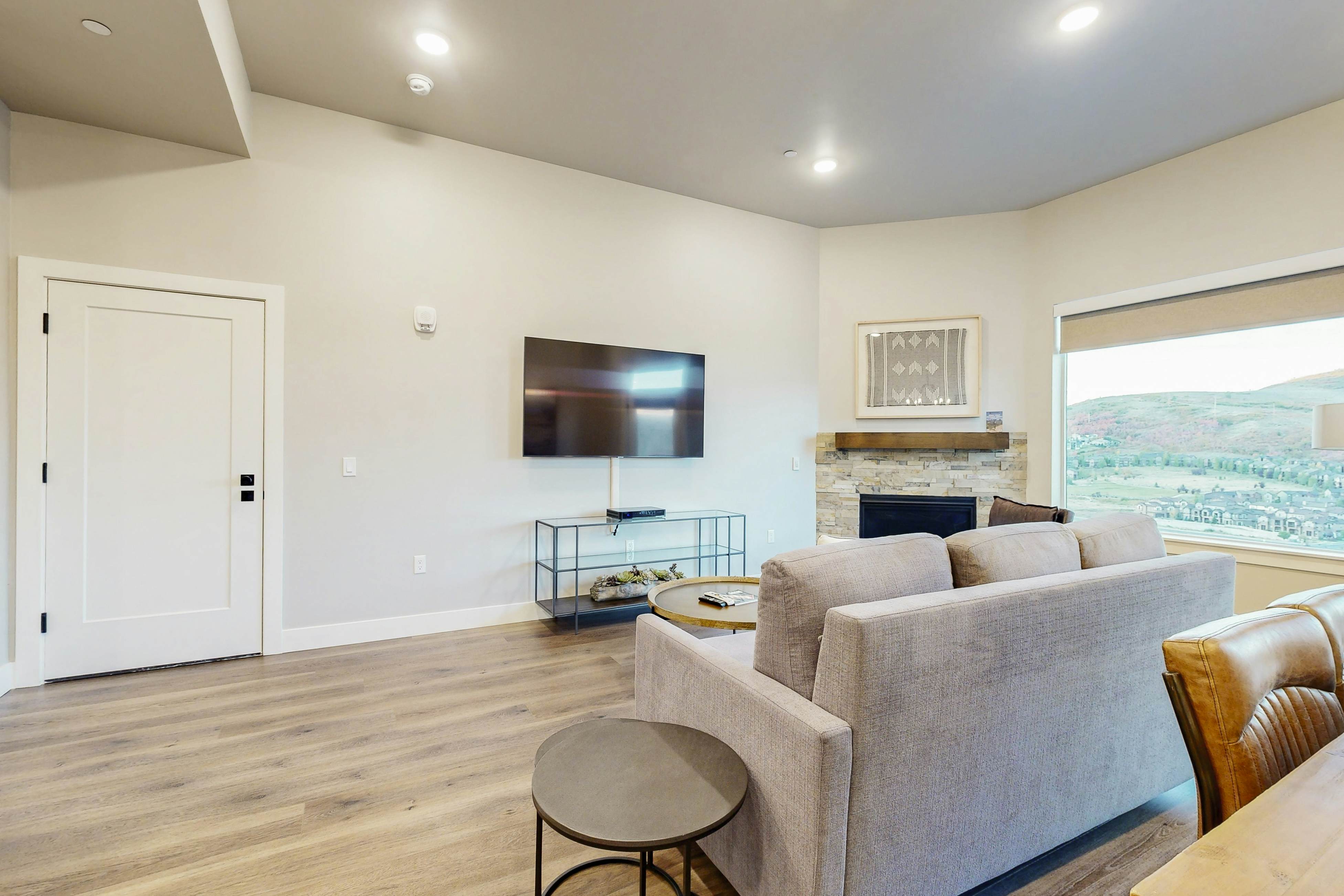 301AB - Black Rock Mountain Resort