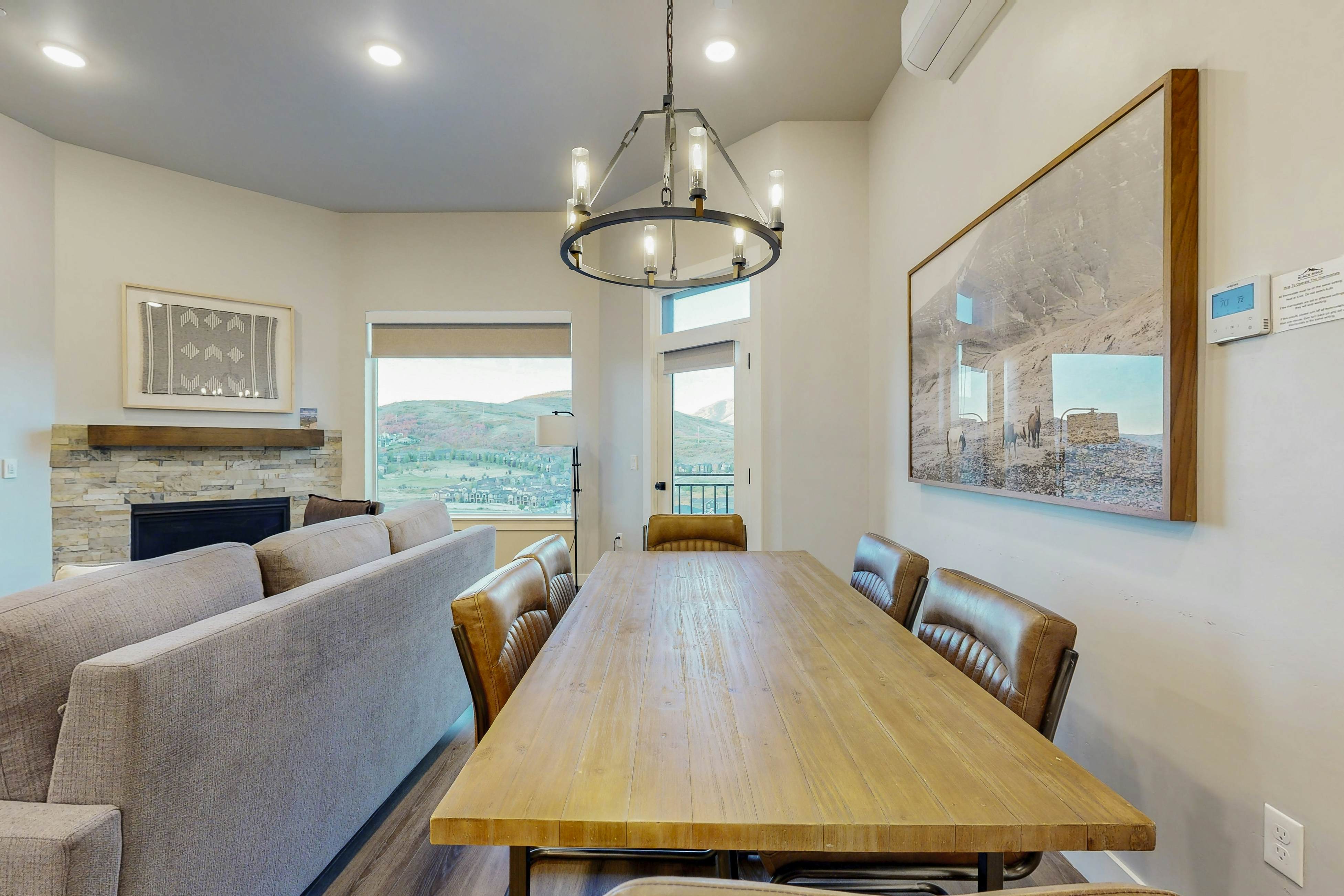 301AB - Black Rock Mountain Resort