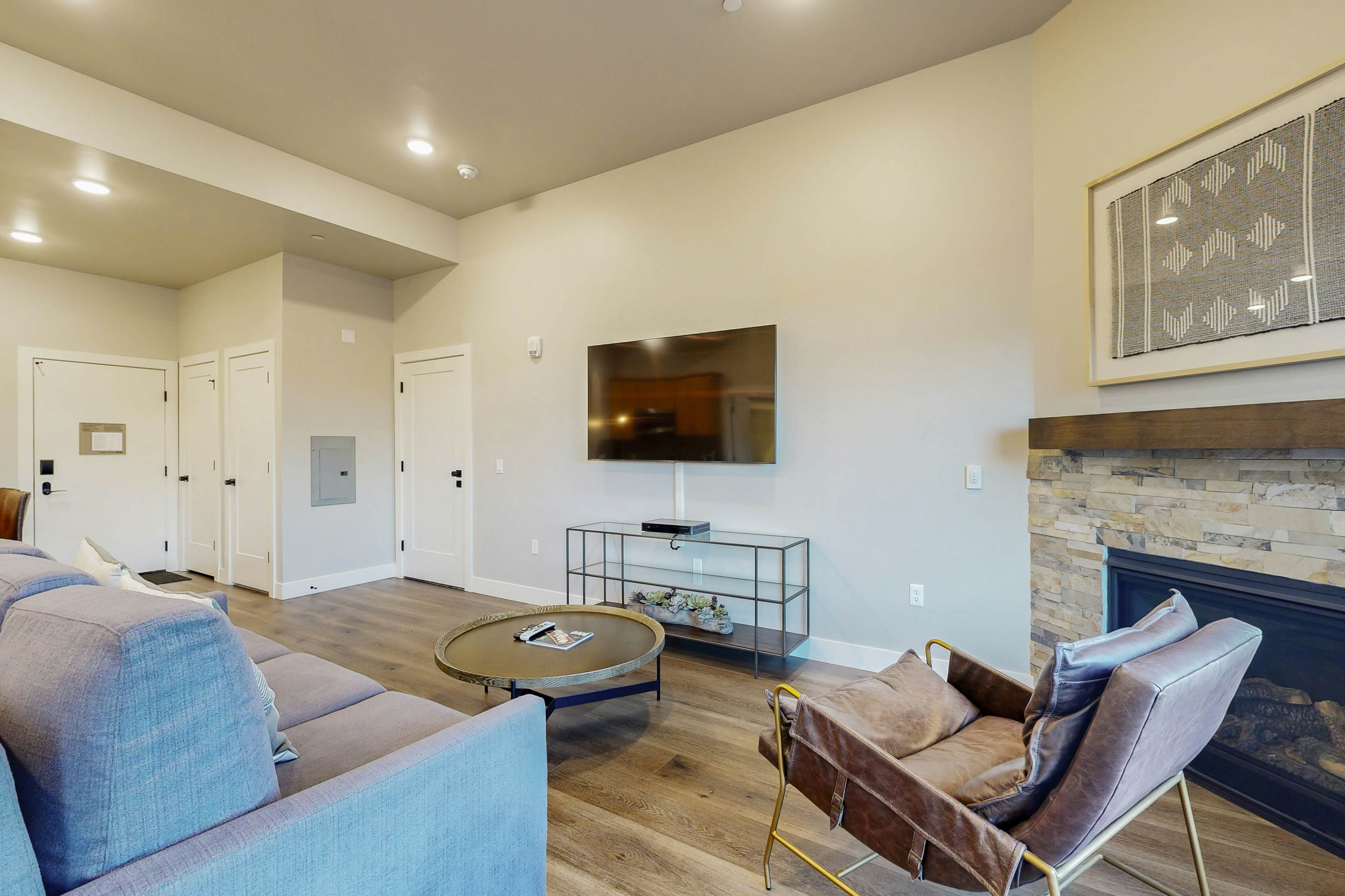 301AB - Black Rock Mountain Resort