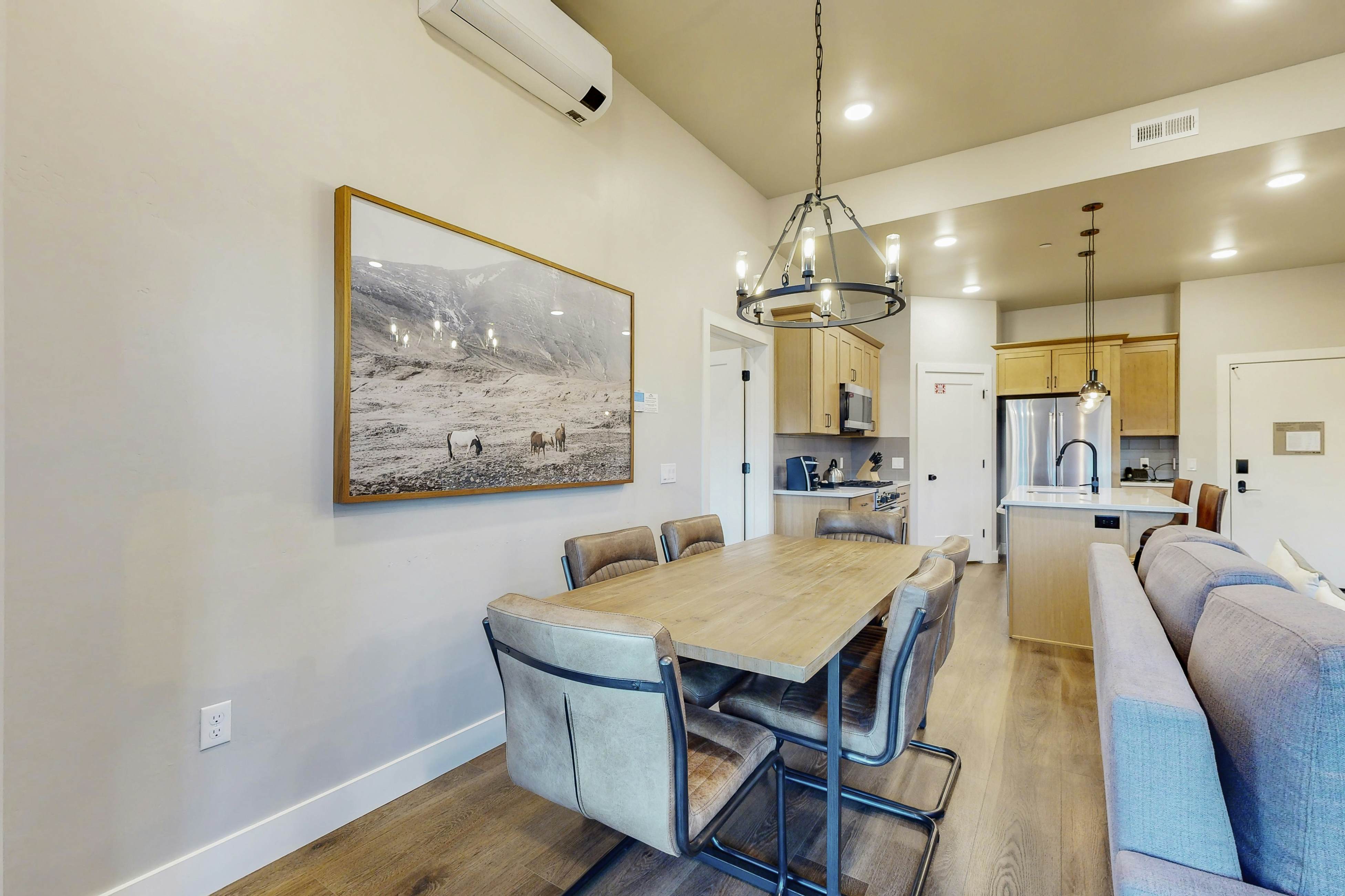 301AB - Black Rock Mountain Resort