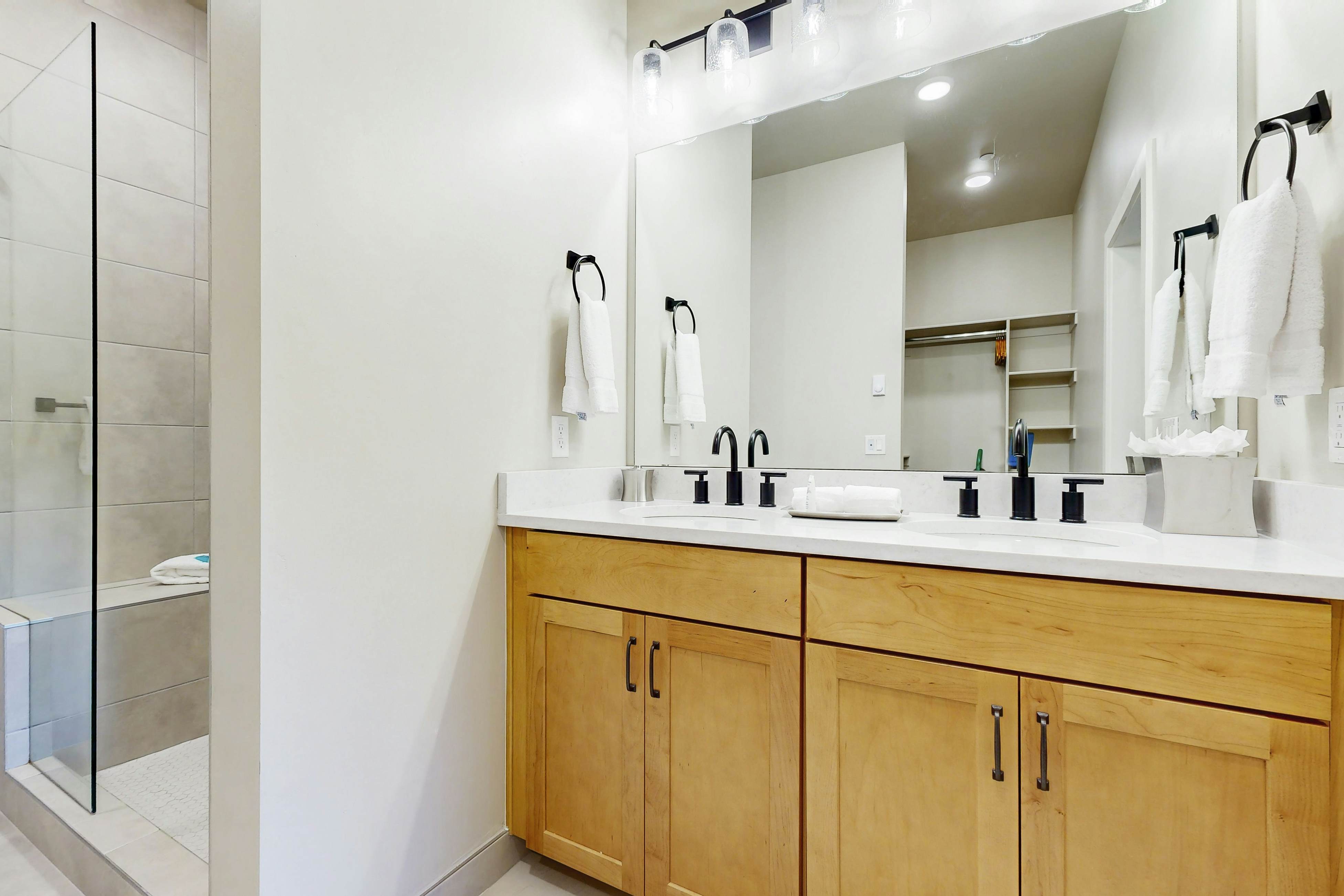 301AB - Black Rock Mountain Resort