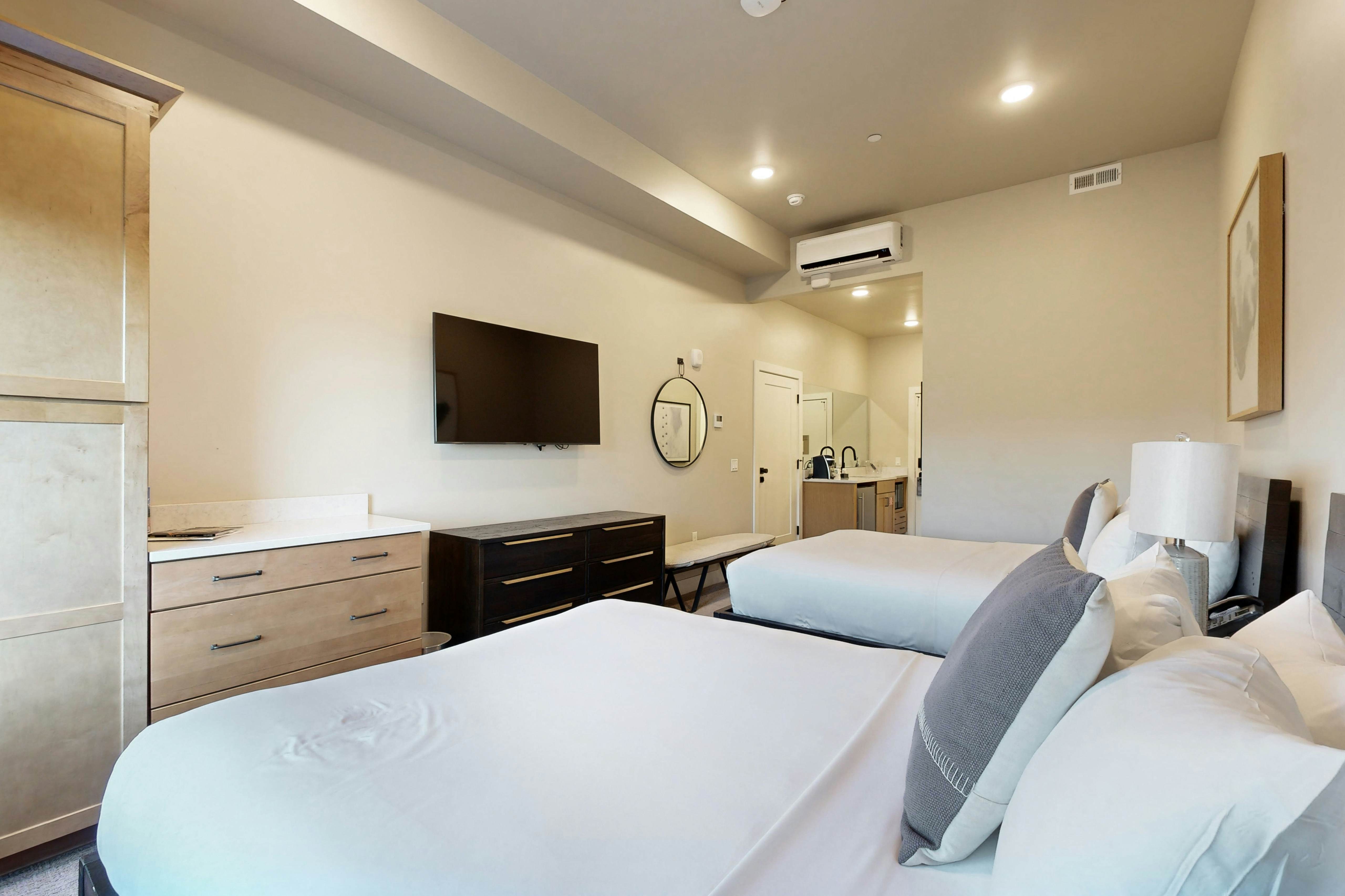 301B - Black Rock Mountain Resort