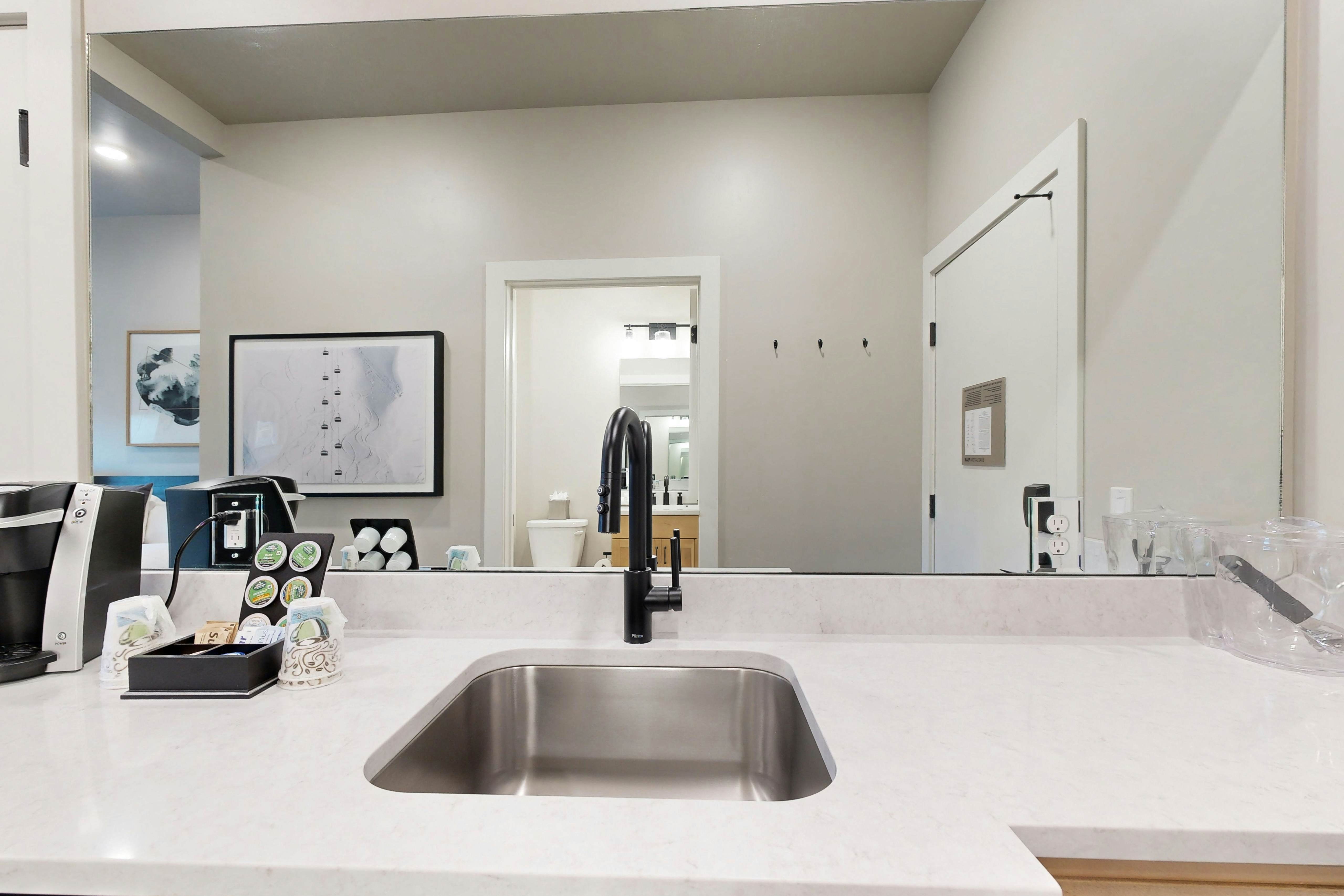 301B - Black Rock Mountain Resort