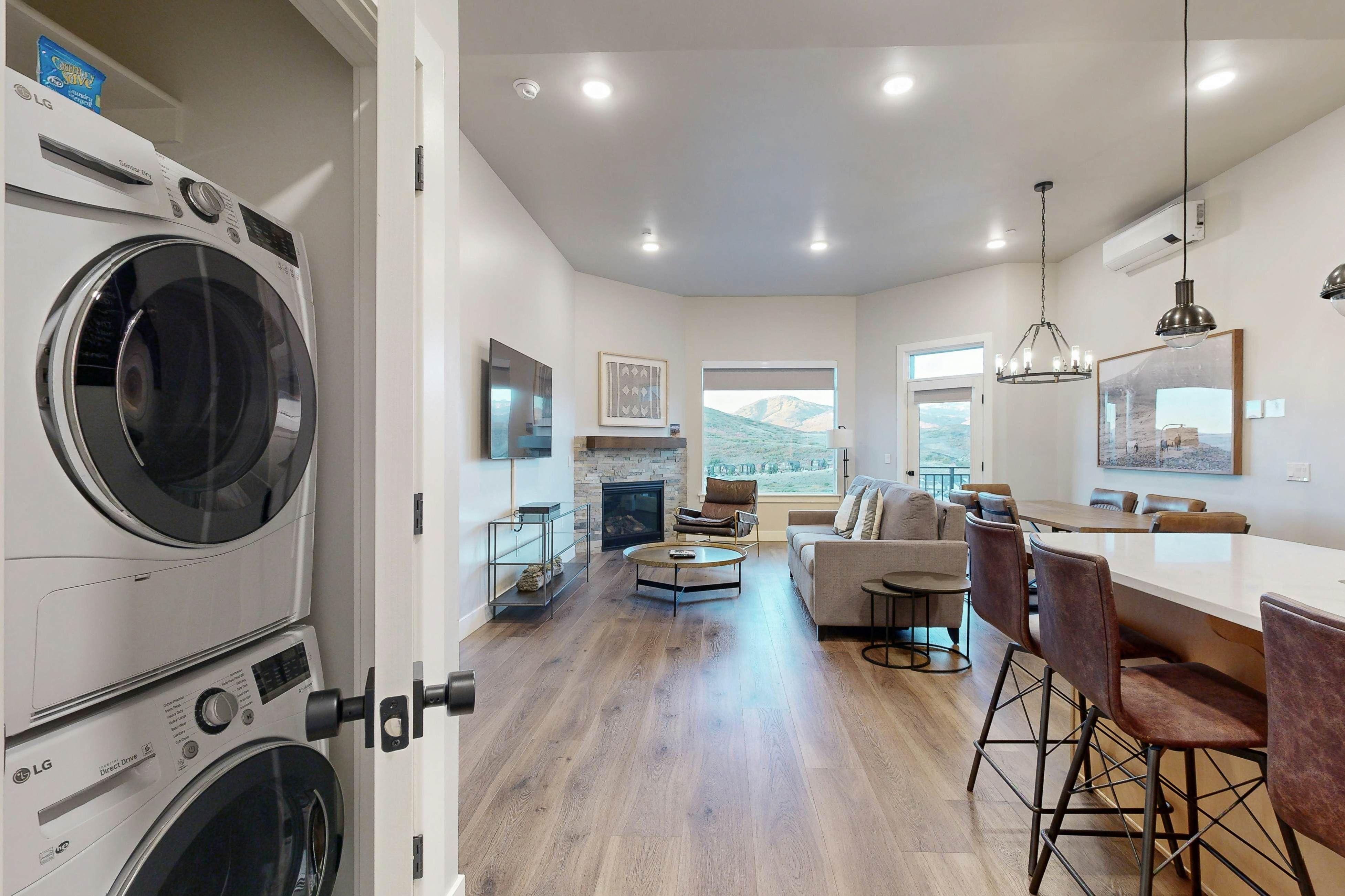 301A - Black Rock Mountain Resort