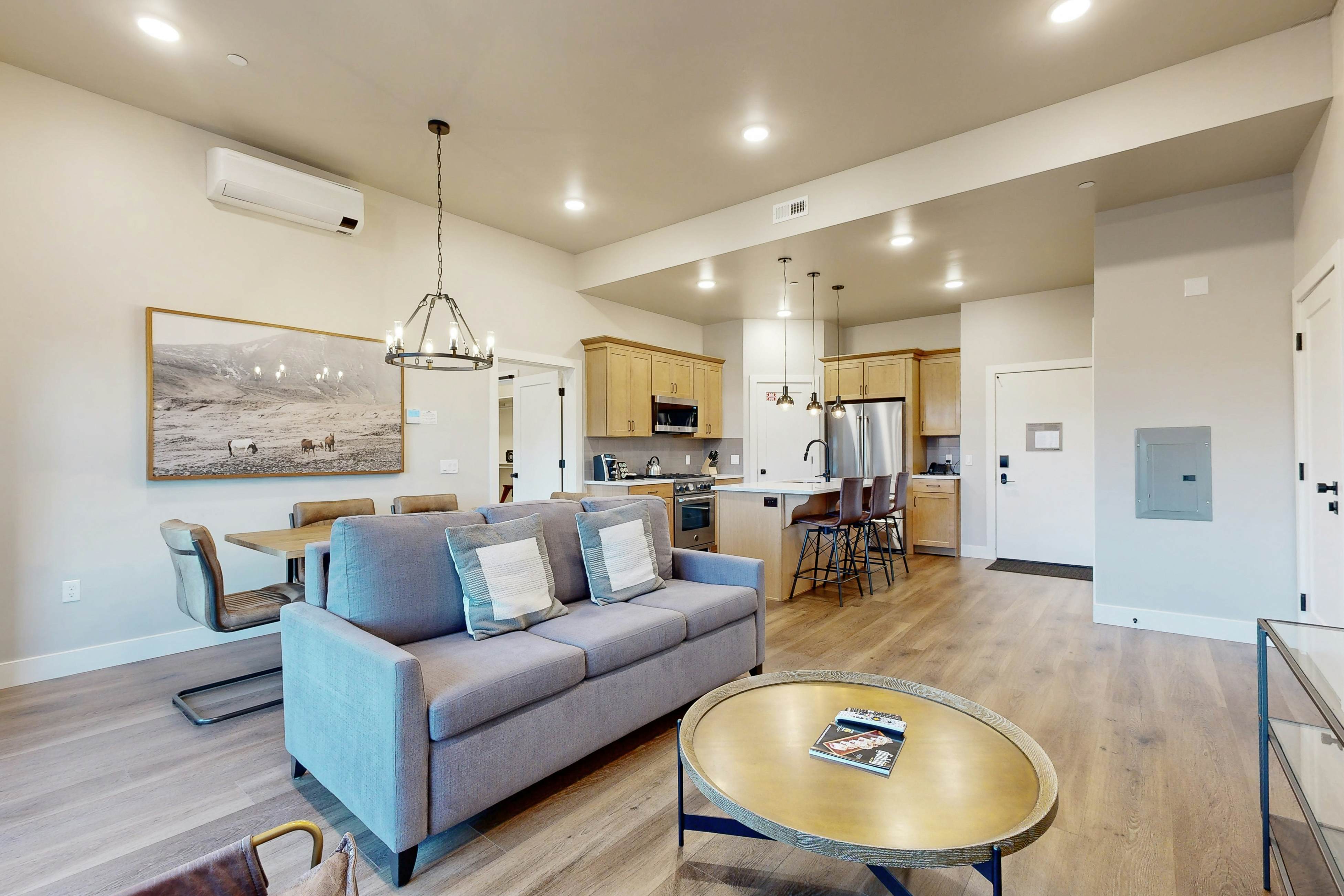 301A - Black Rock Mountain Resort