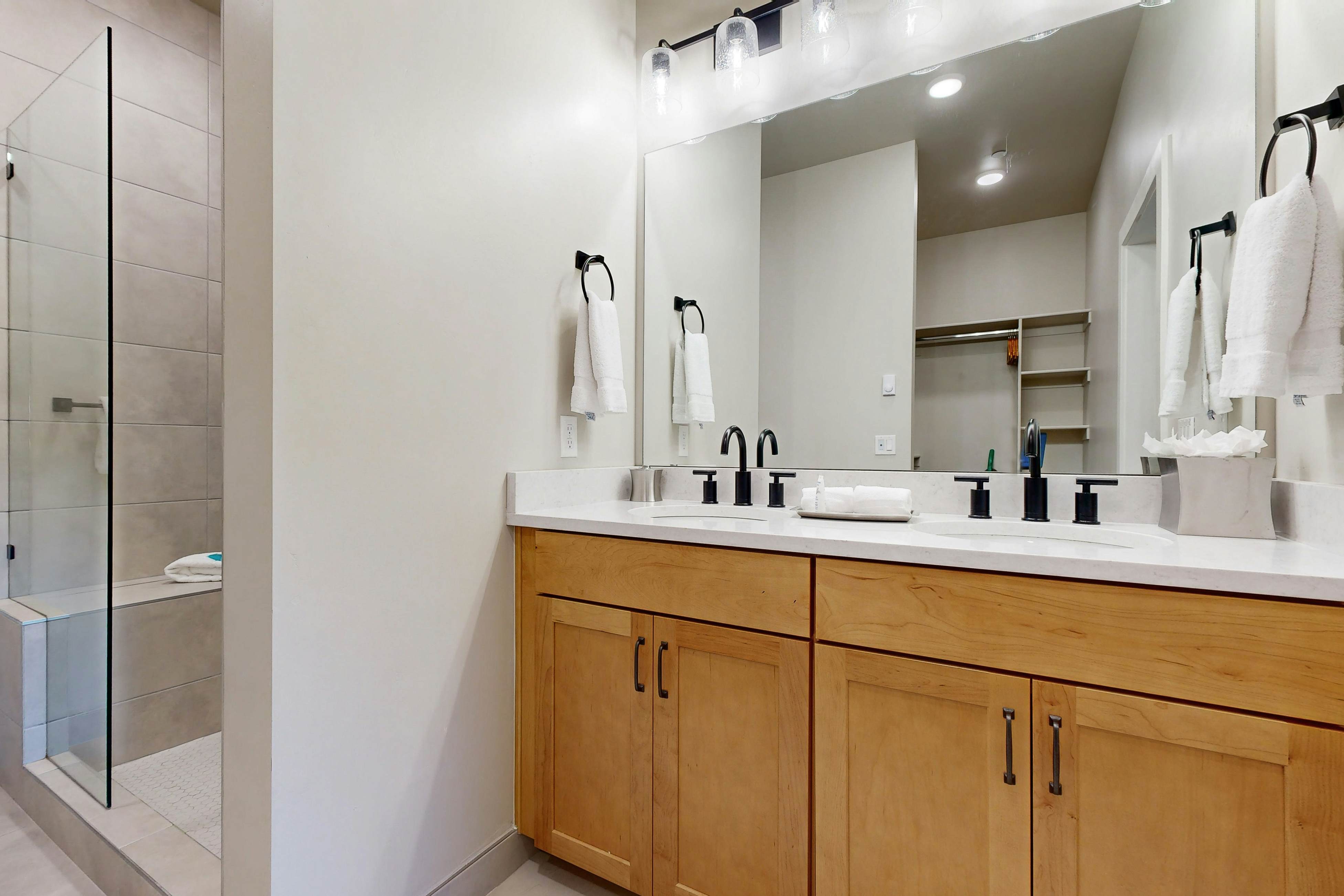 301A - Black Rock Mountain Resort