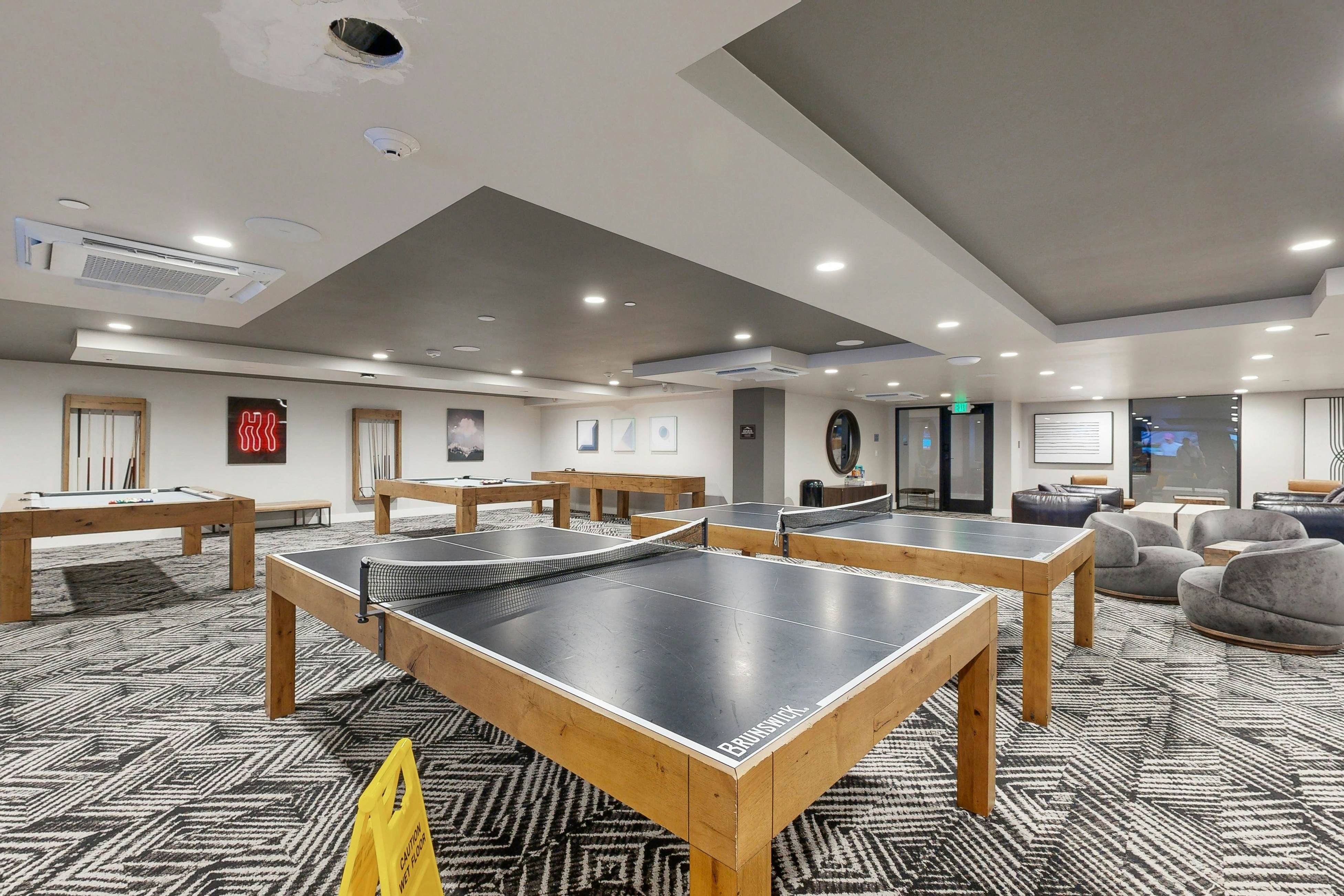 301A - Black Rock Mountain Resort