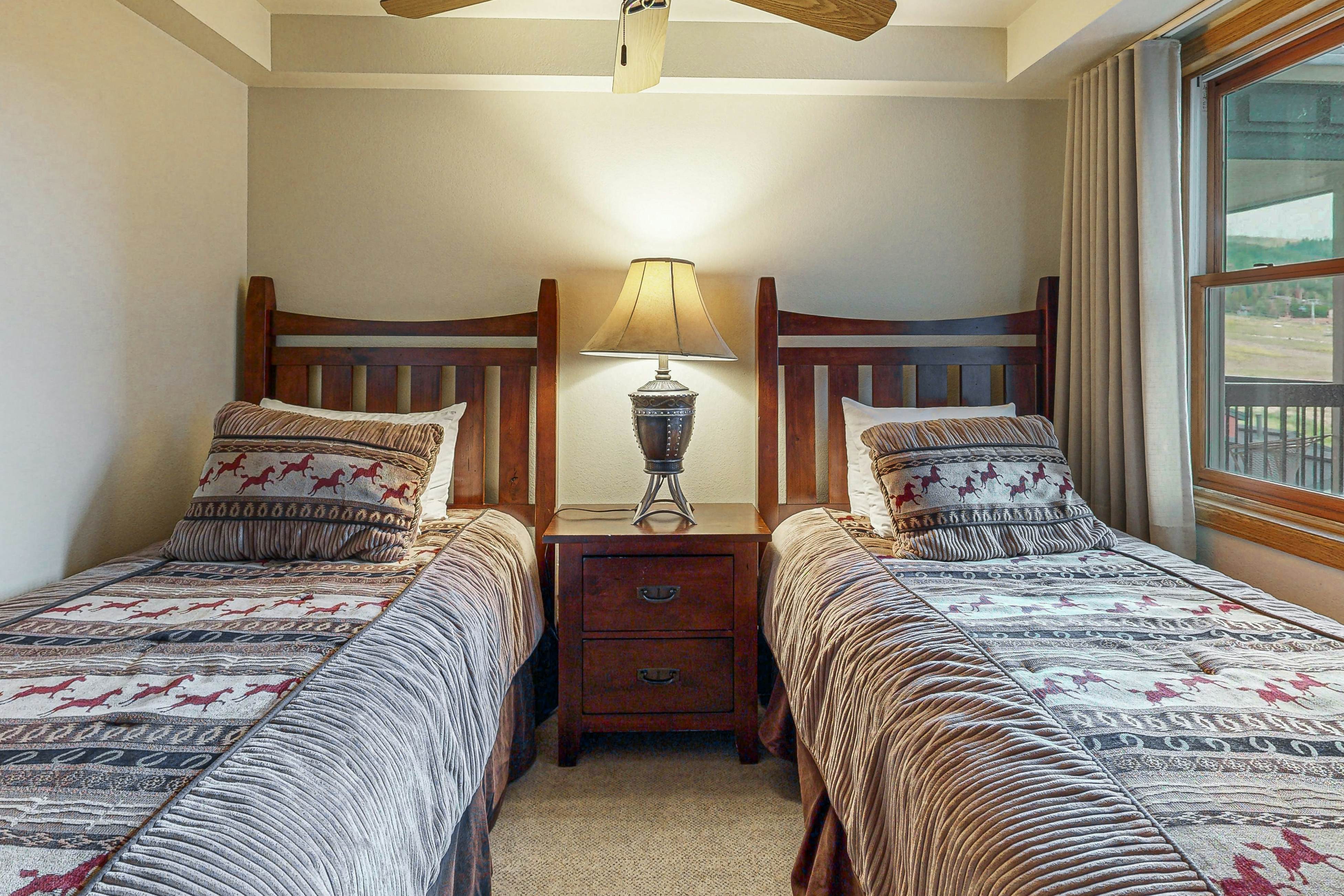 Torian Plum Plaza 505