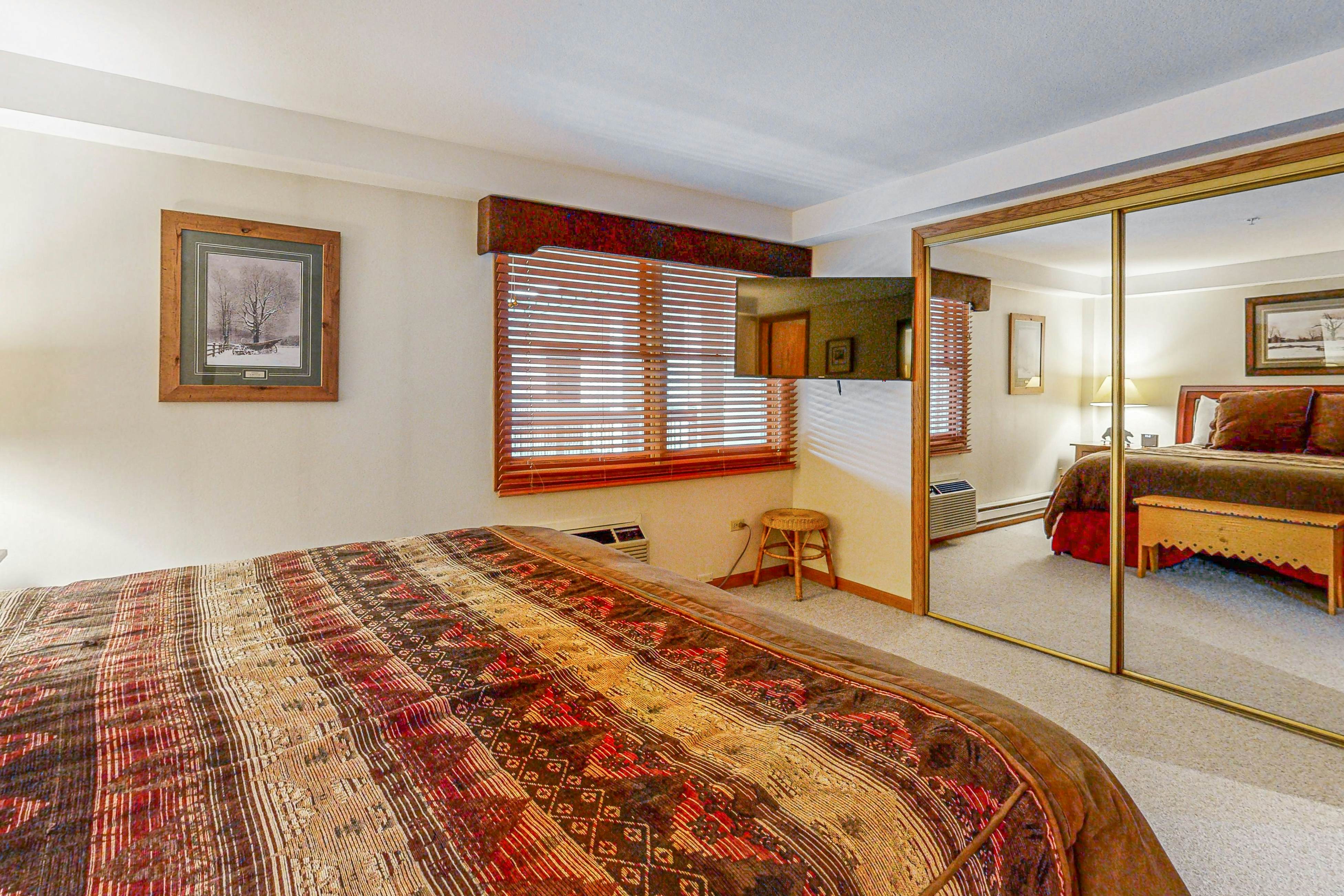 Torian Plum Plaza 505