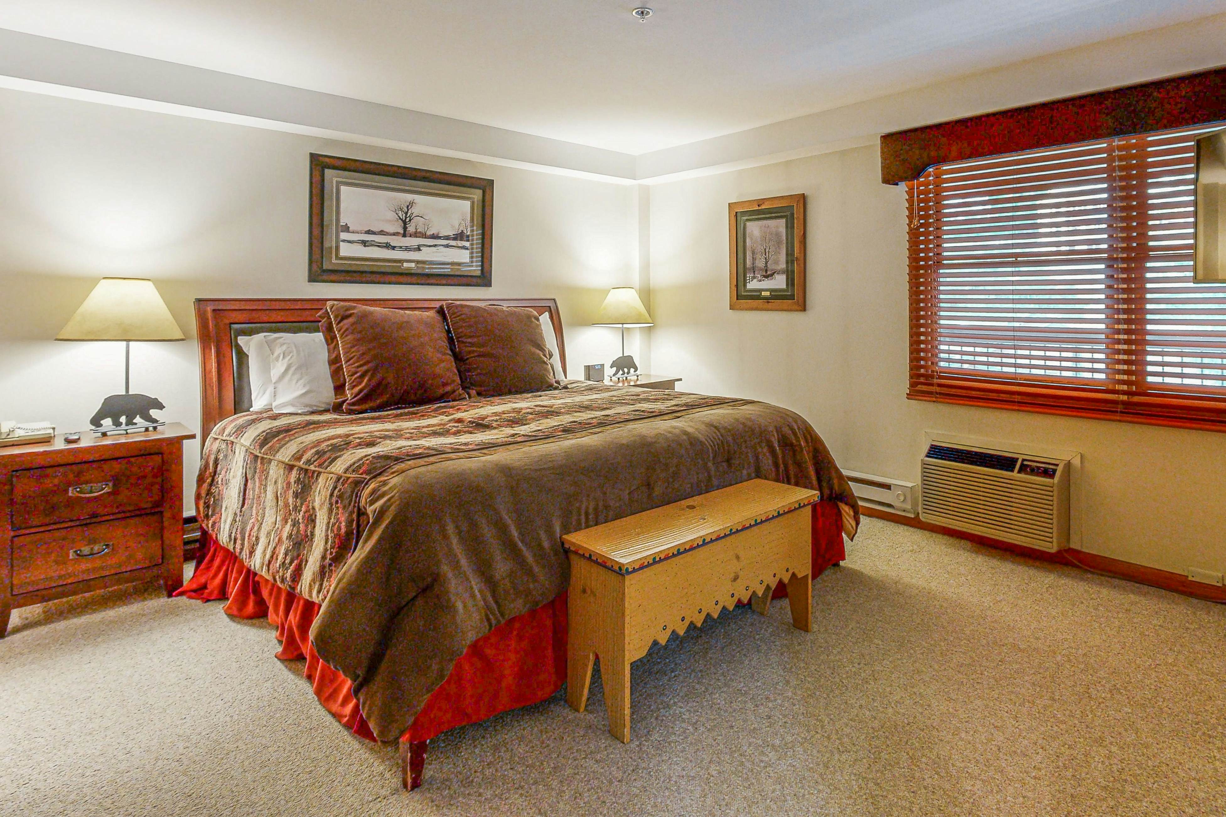 Torian Plum Plaza 505