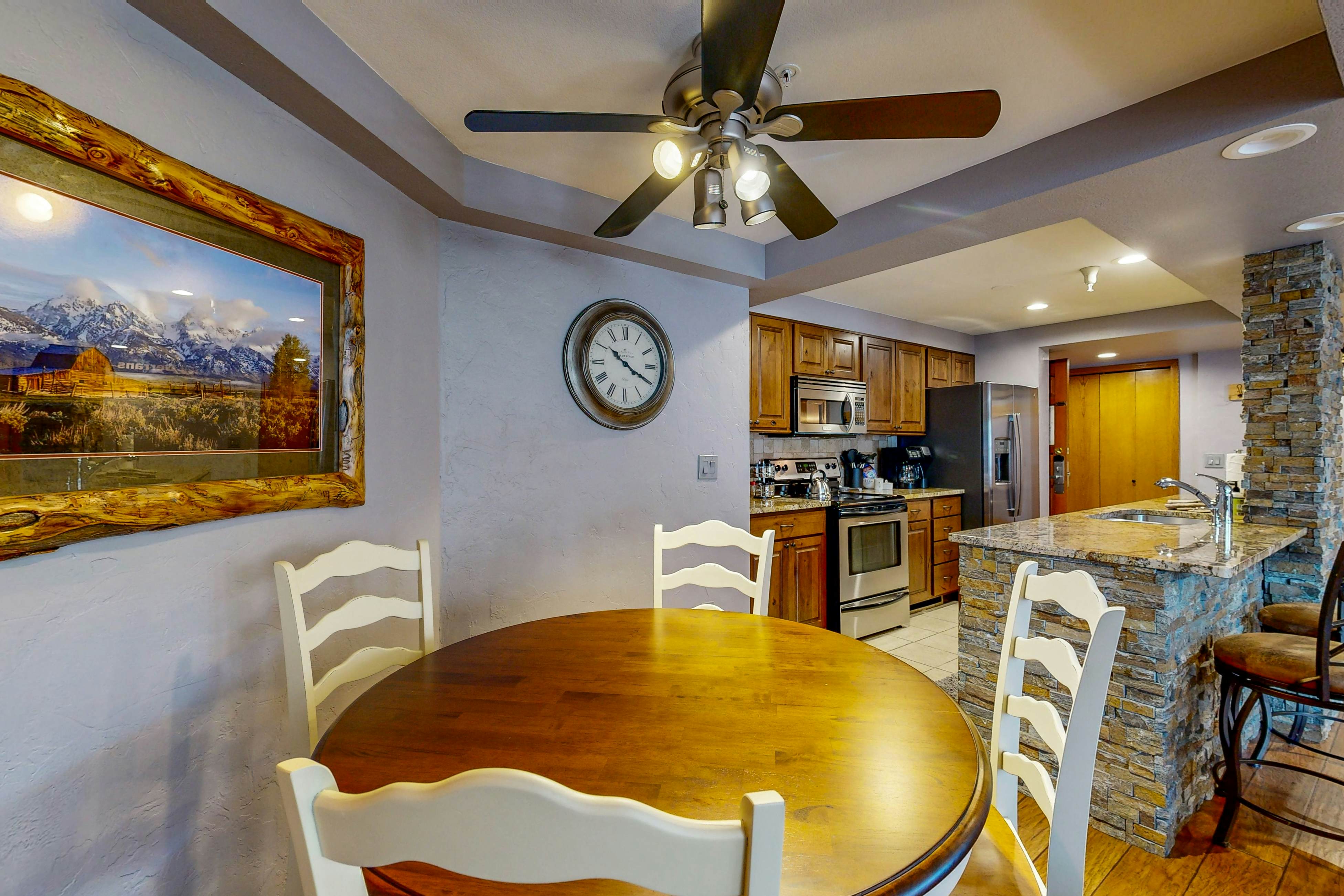 Torian Plum Plaza 207