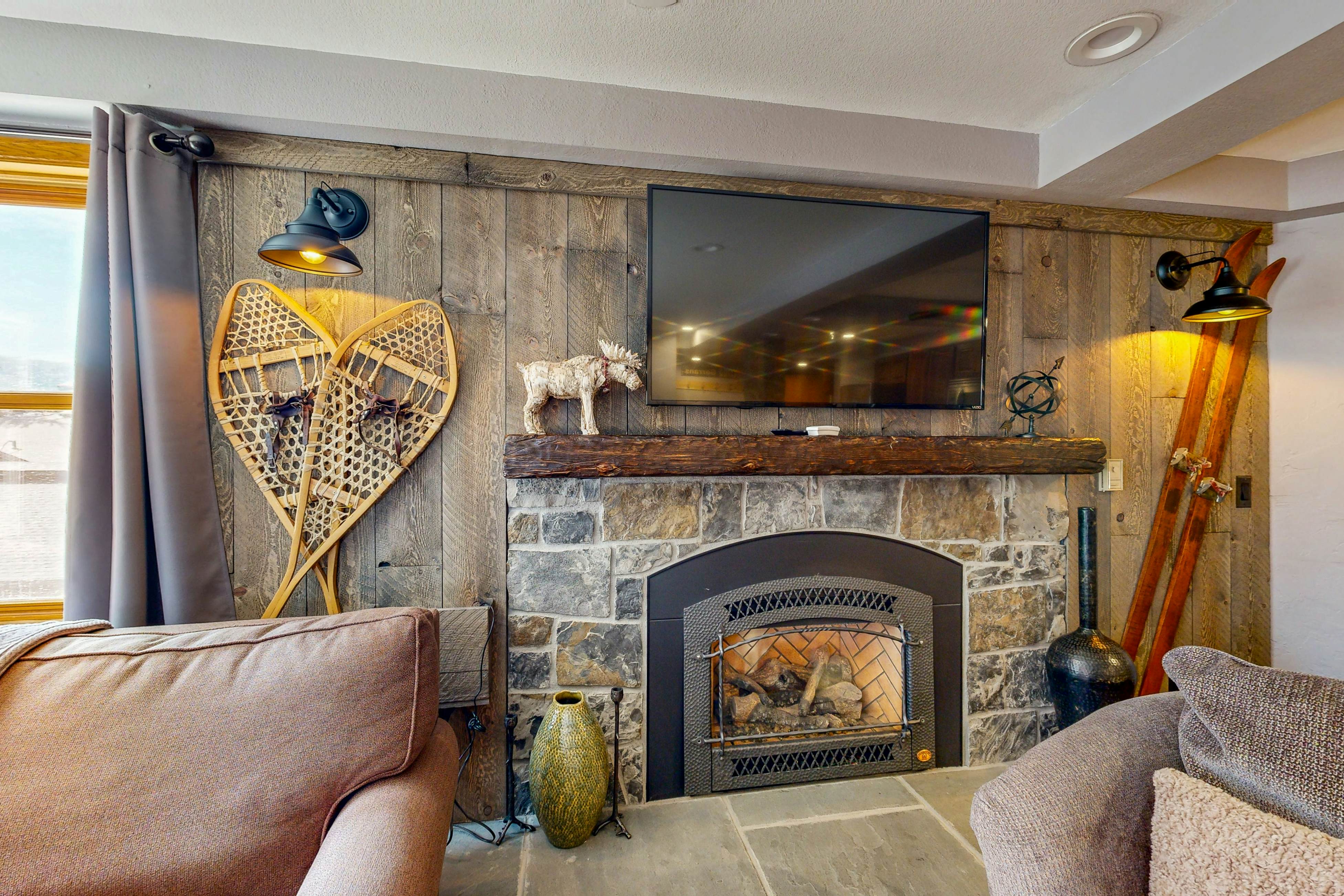 Torian Plum Plaza 207