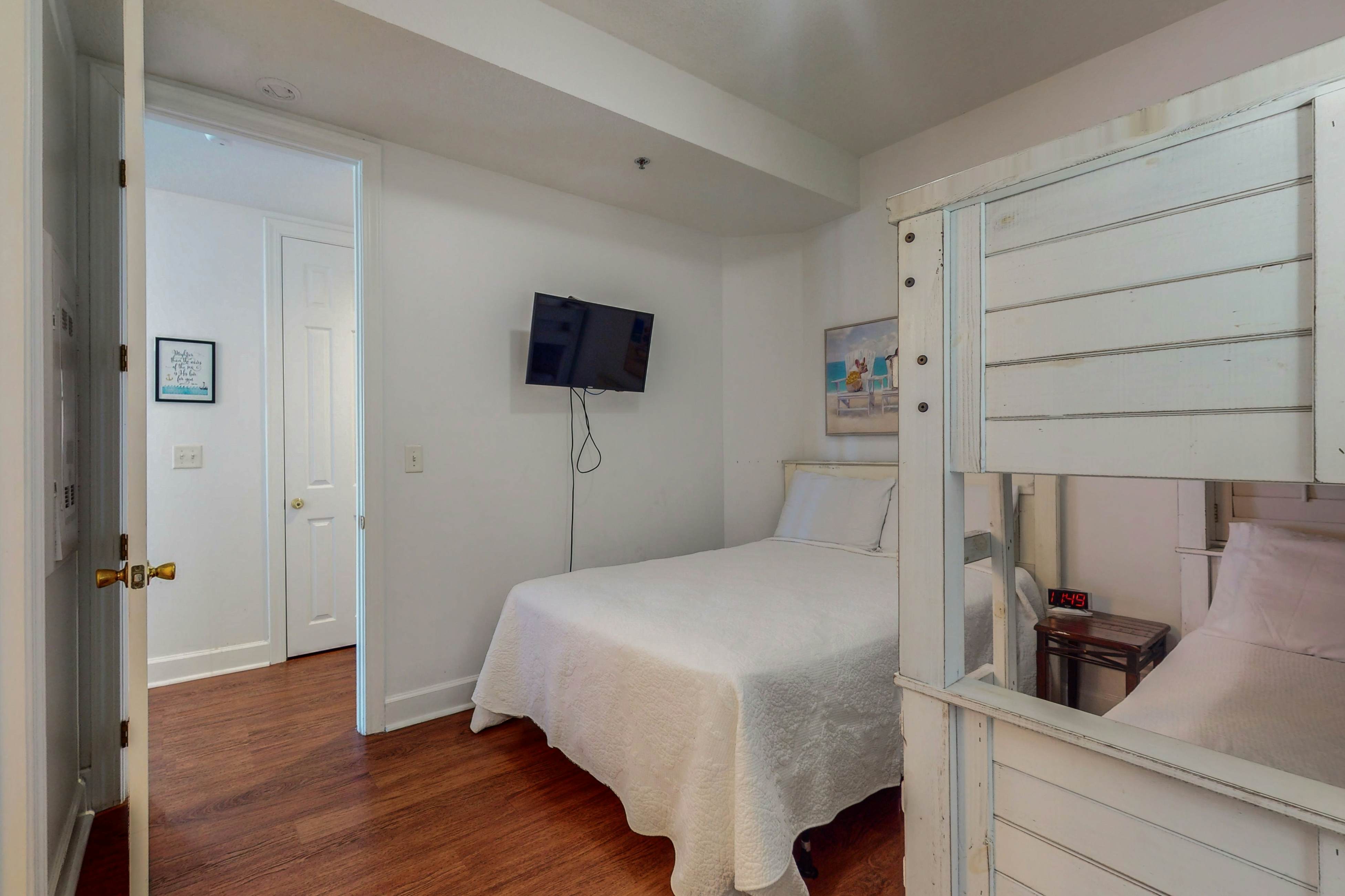 Island Royale Penthouse 106