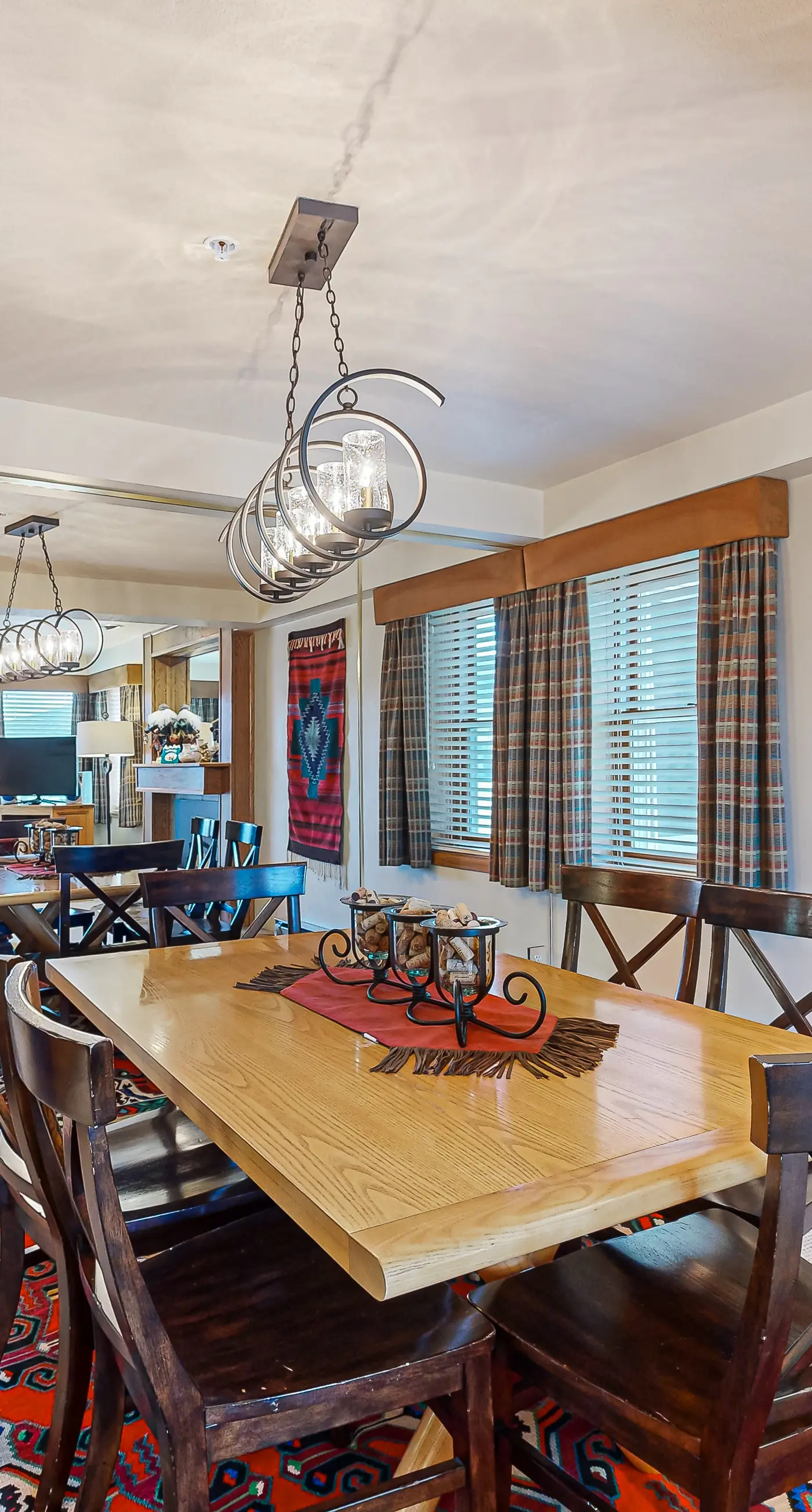 Torian Plum Plaza 502