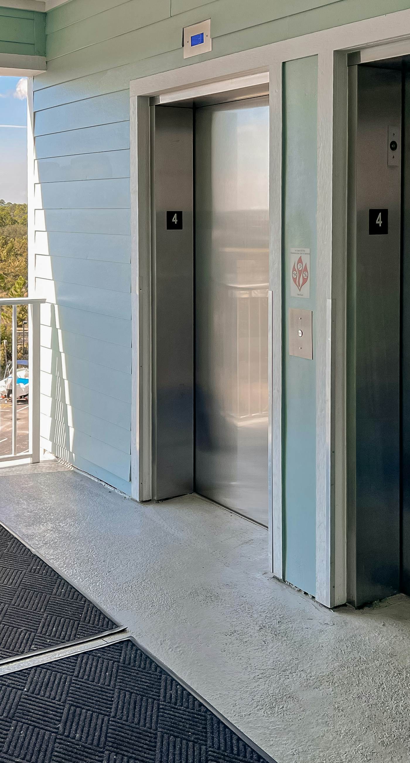 Grande Caribbean 402