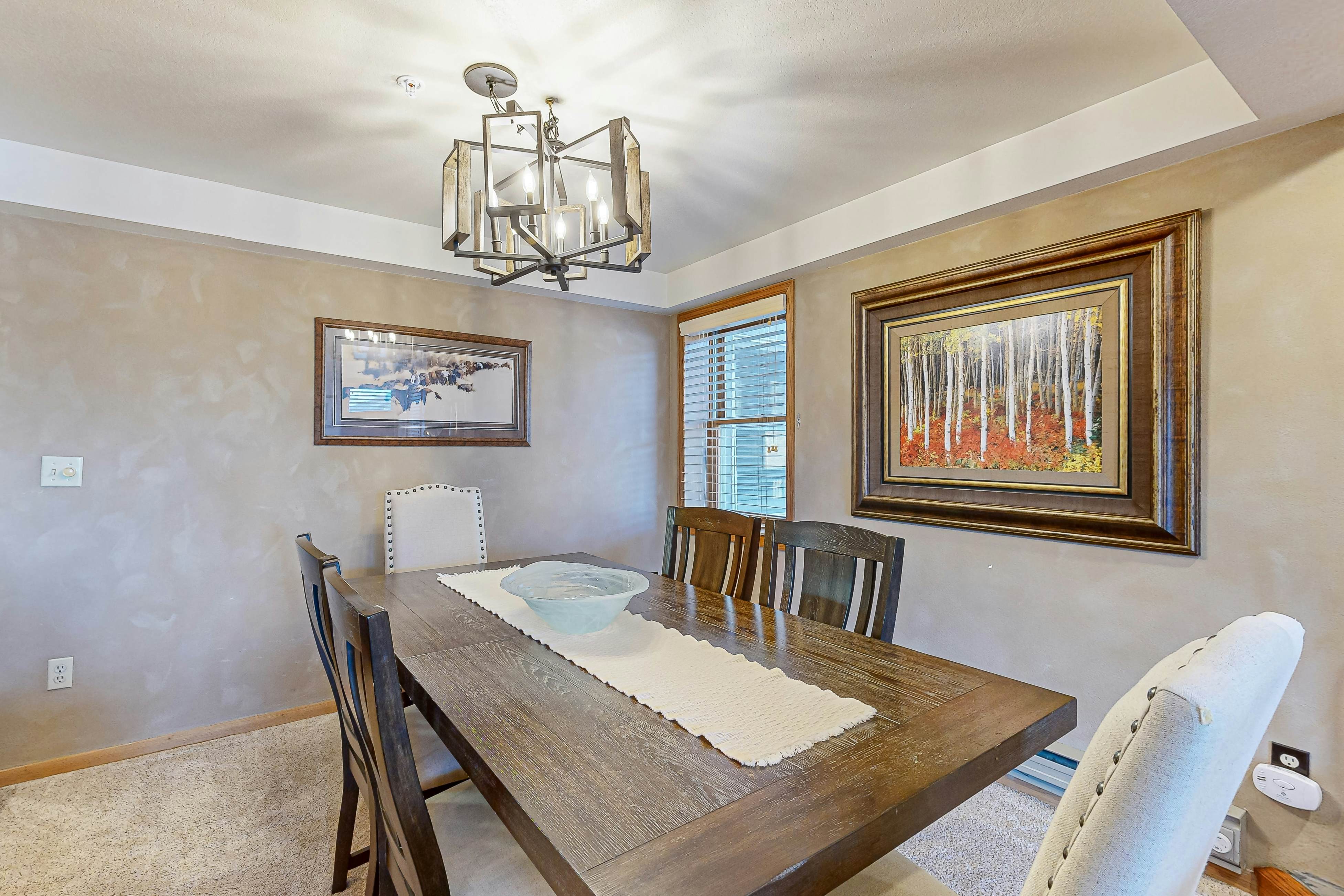 Torian Plum Plaza 302