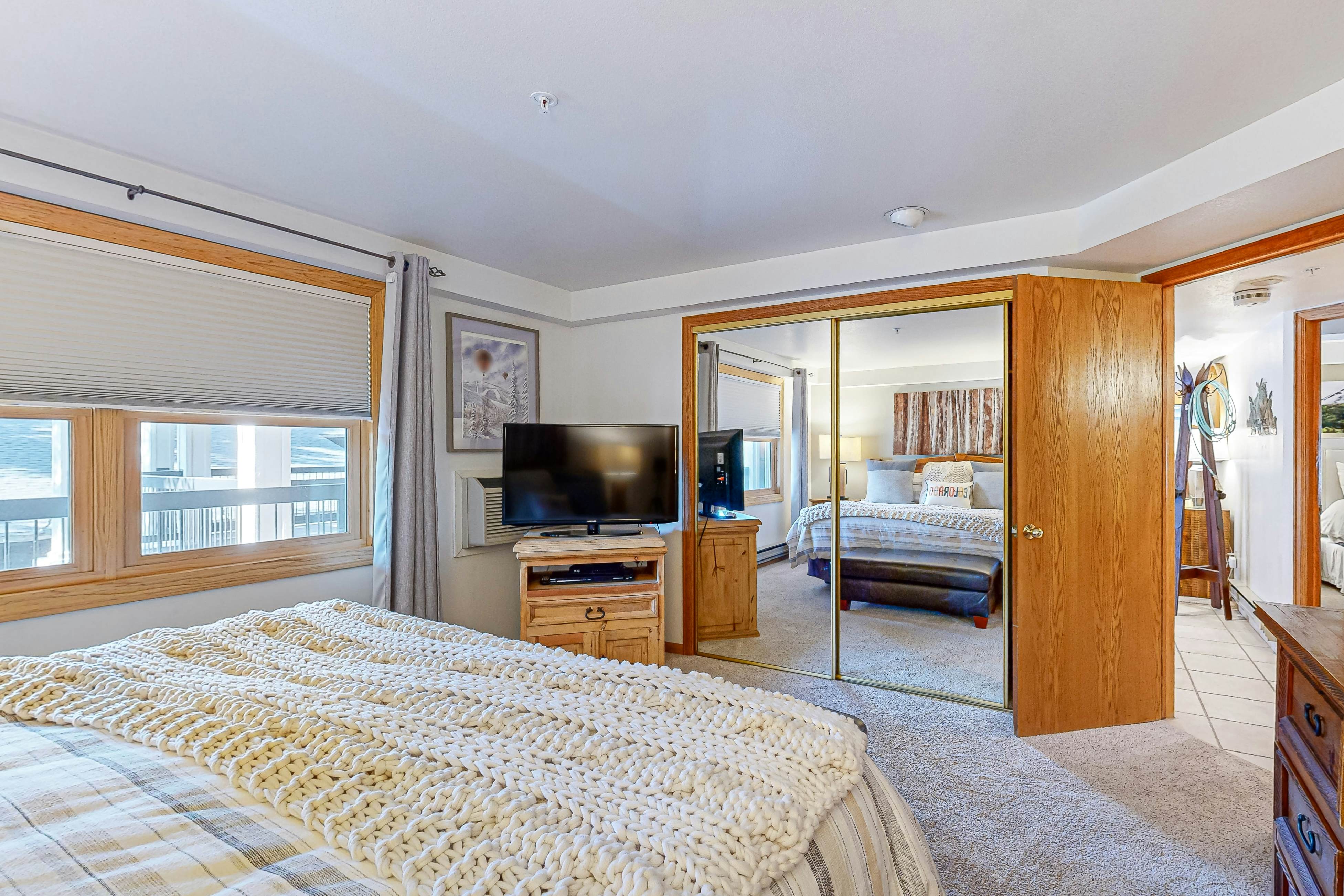 Torian Plum Plaza 302