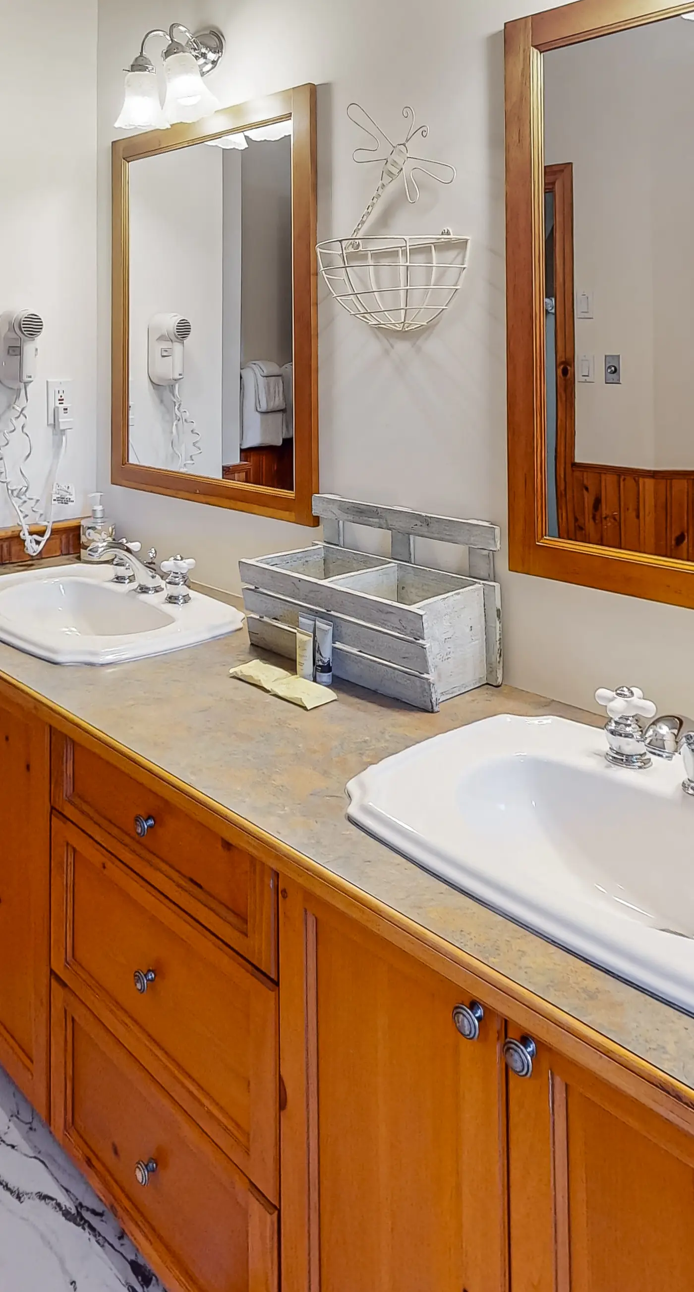 184 Snowbridge Way-Unit 218