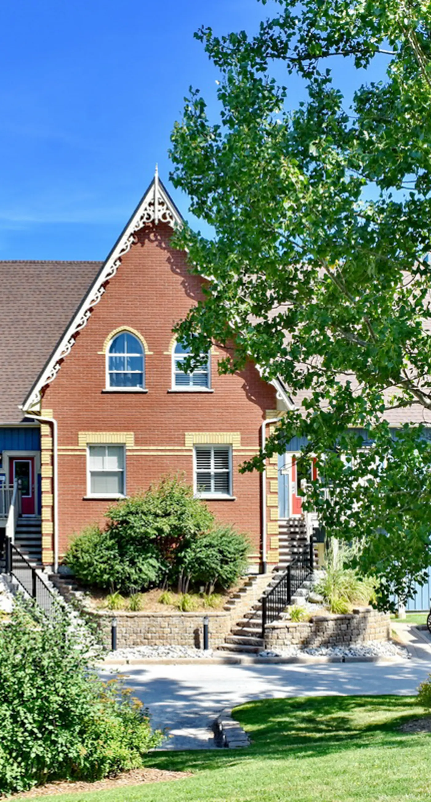 184 Snowbridge Way-Unit 218