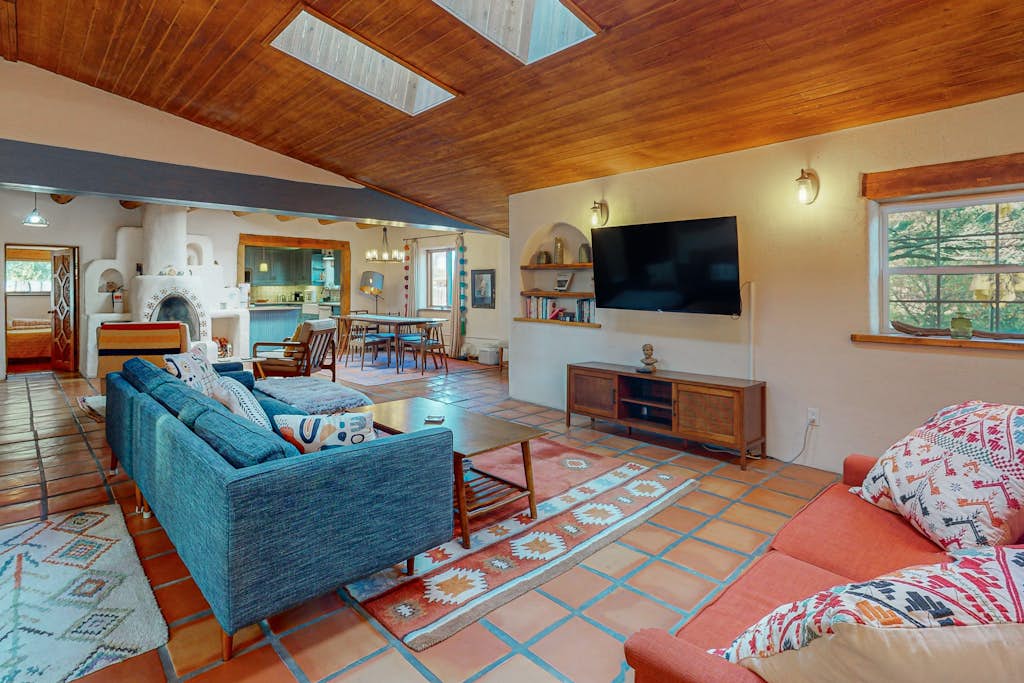 Bedside Manor - Hot Tub, Fireplace, Mtn Views - Taos, NM