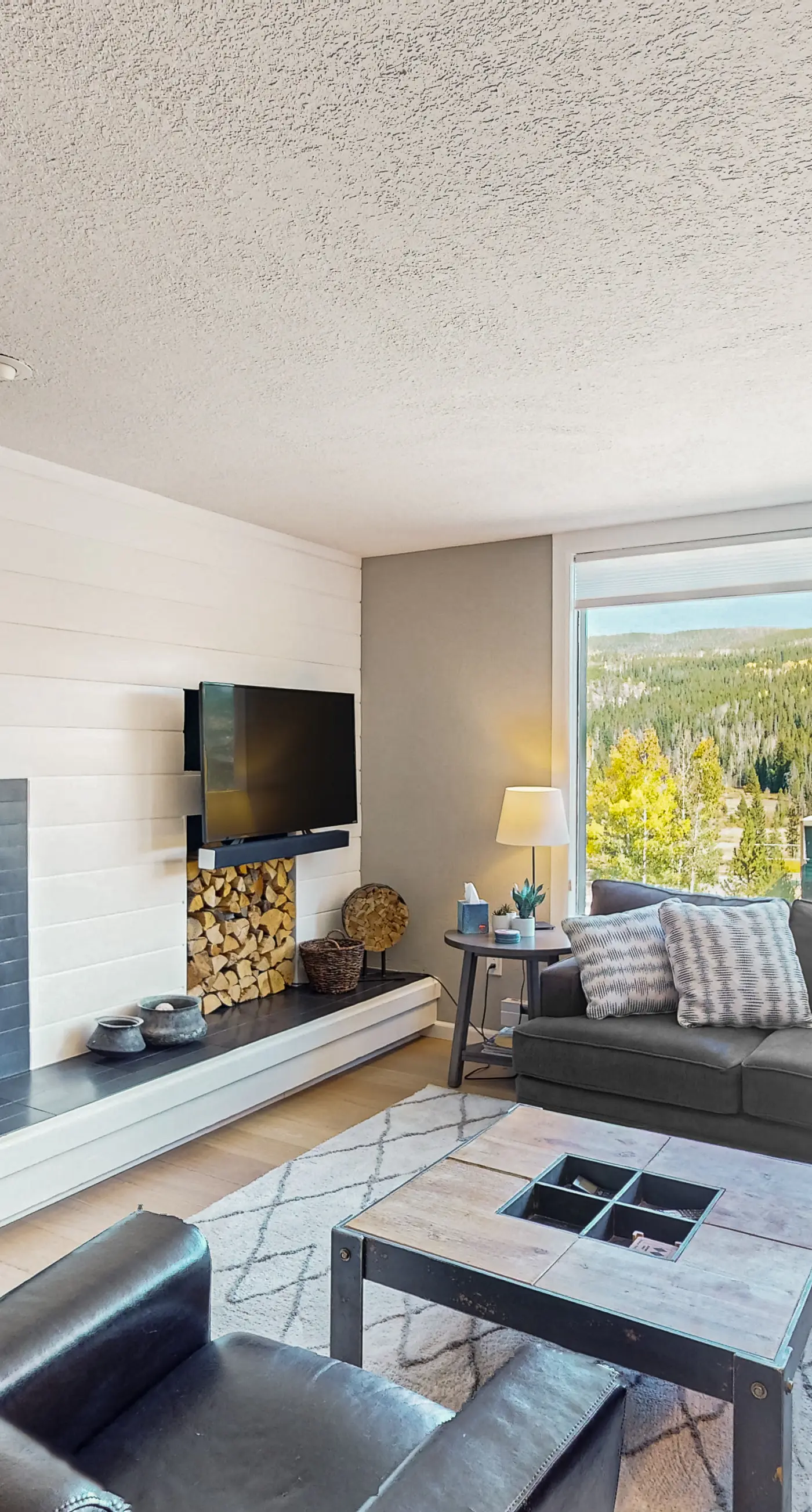 Crisp Mountain Retreat