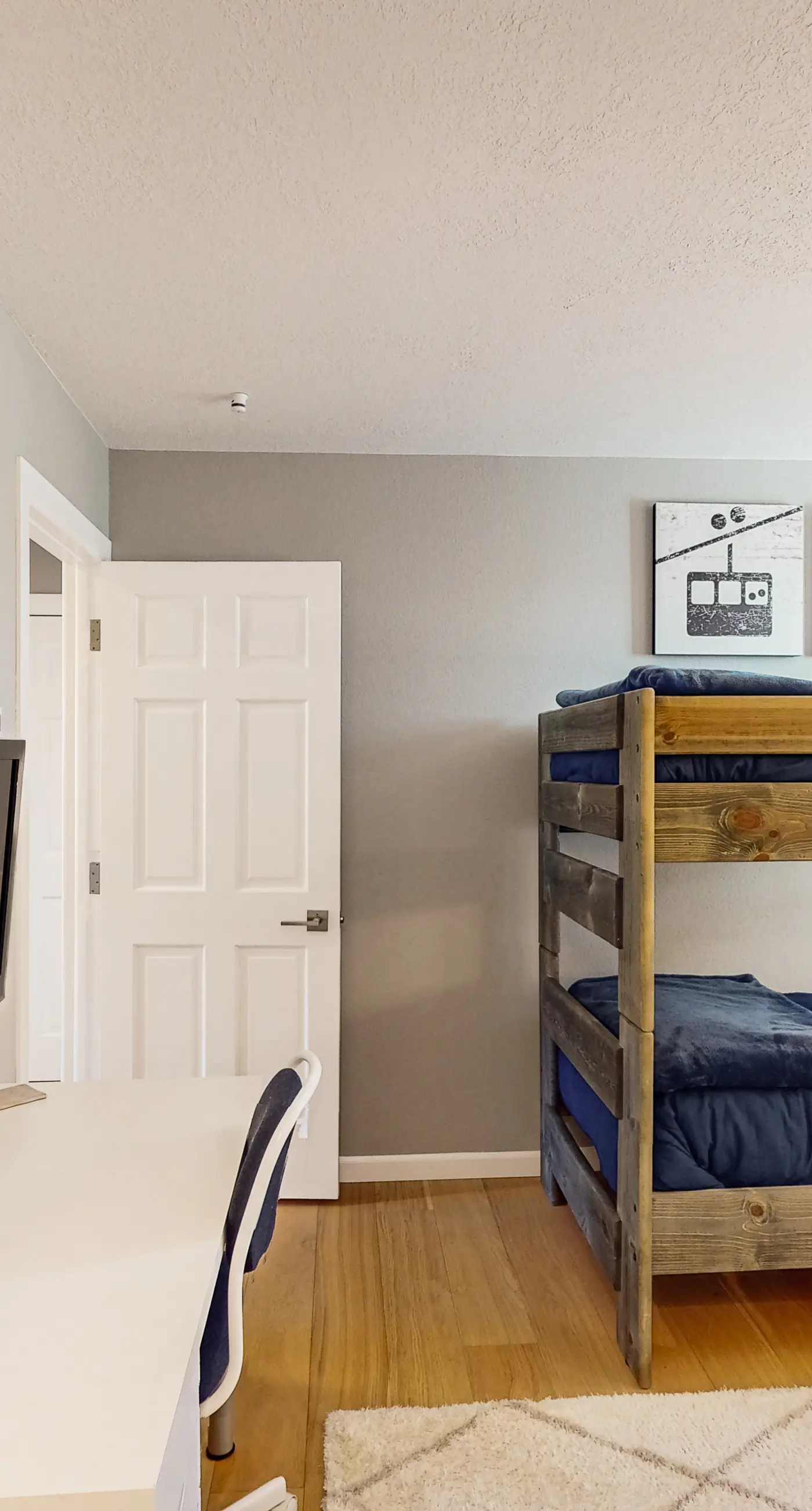 Crisp Mountain Retreat