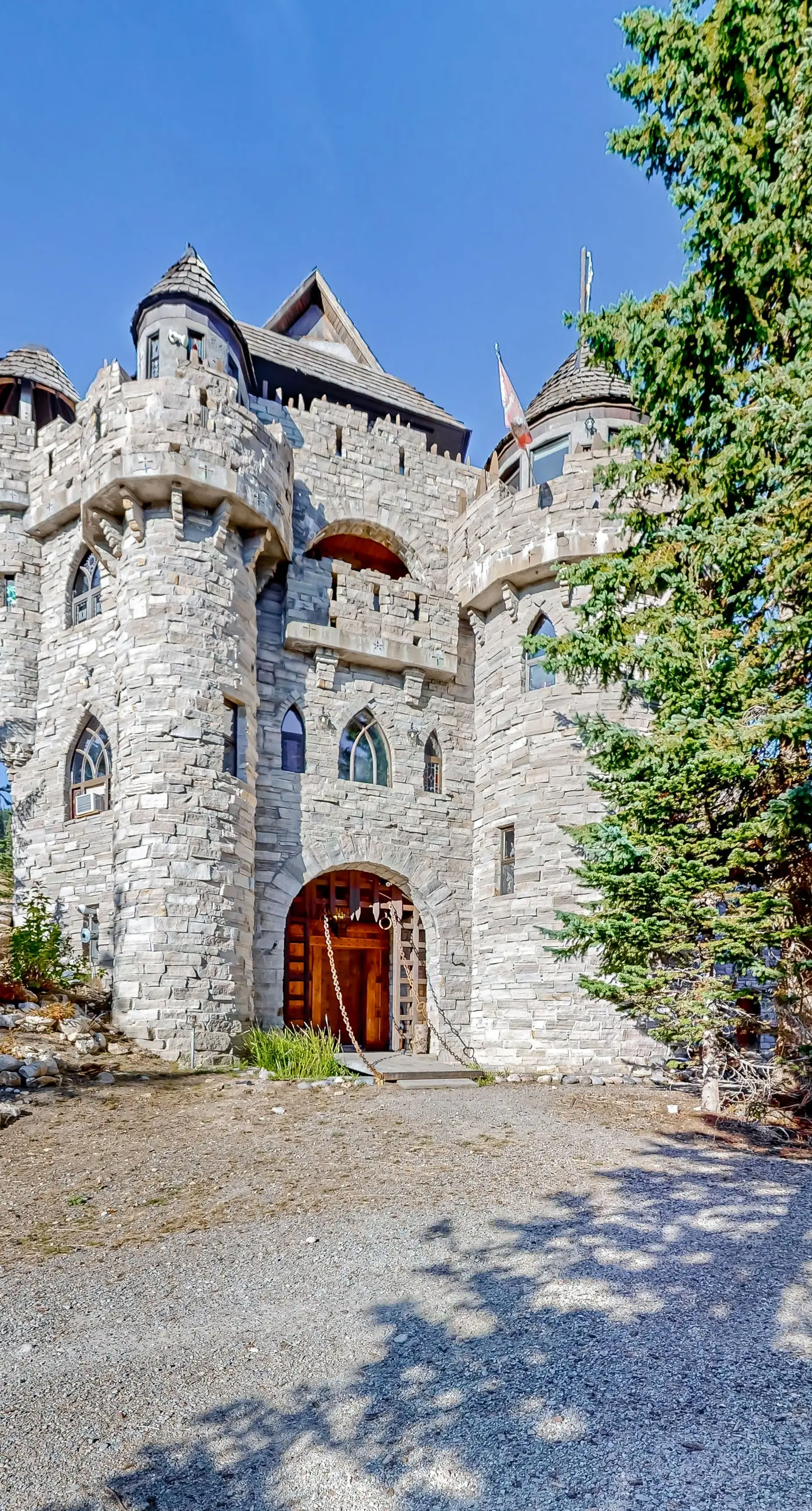 The Castles on Schweitzer