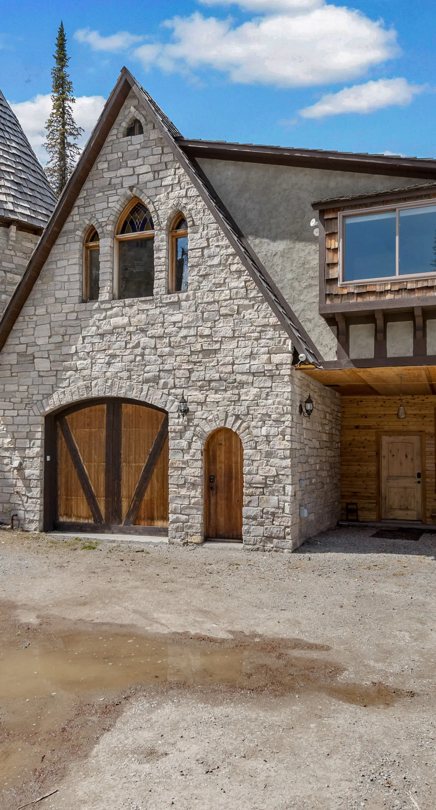 The Castles on Schweitzer