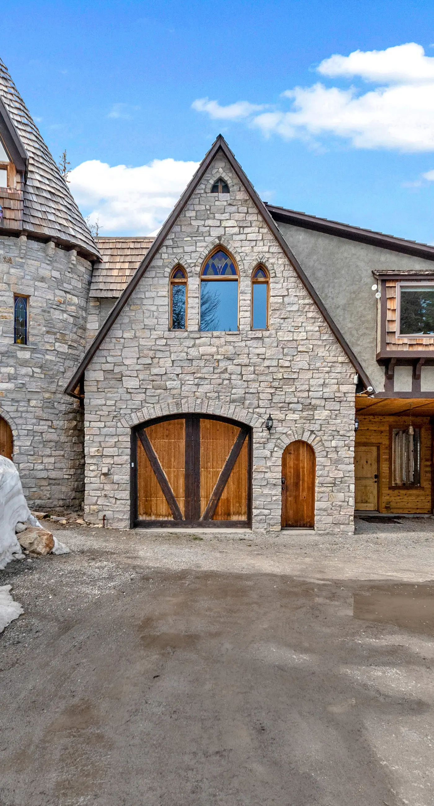 The Castles on Schweitzer