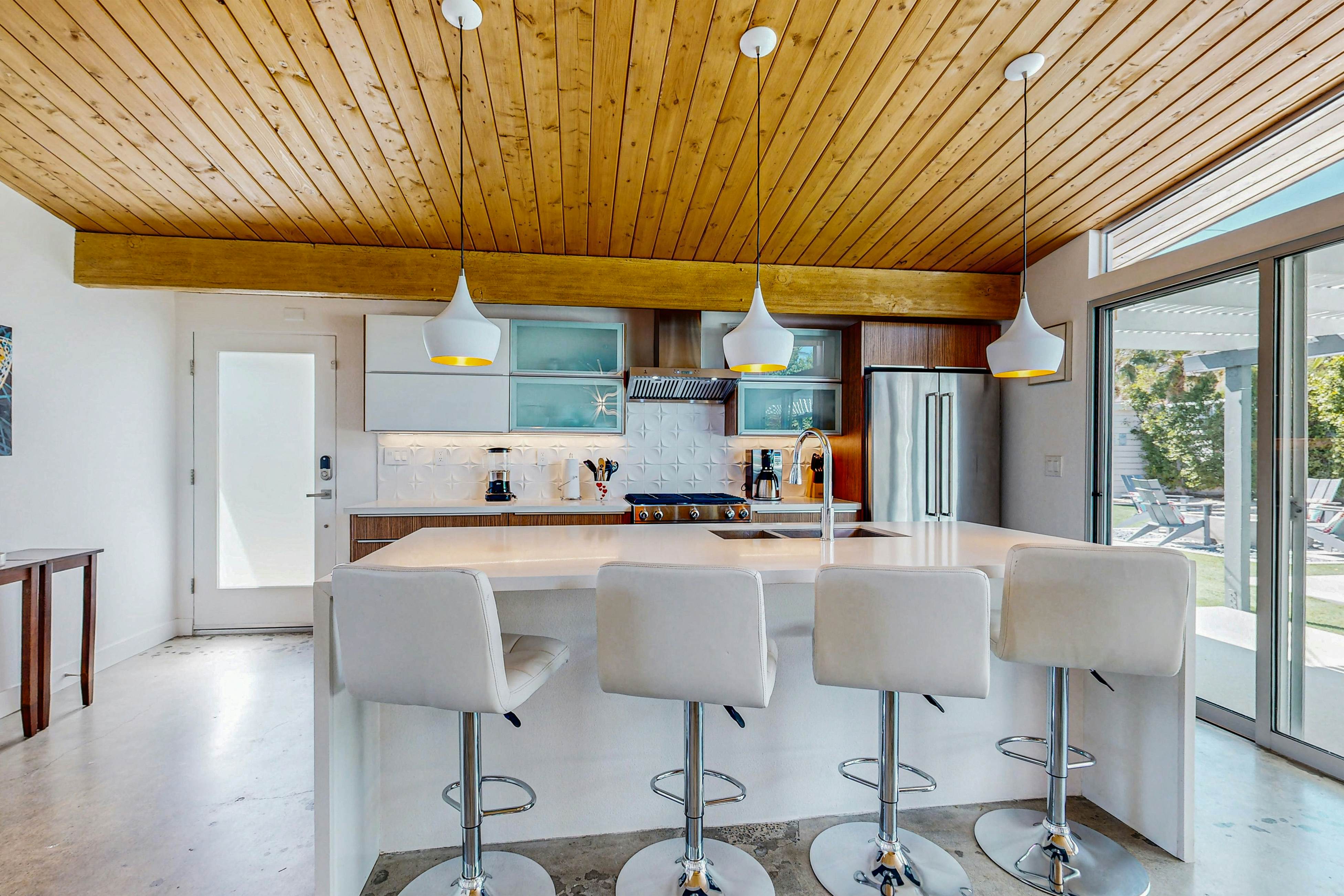 Iconic Mid-Century Modern Escape - 4729