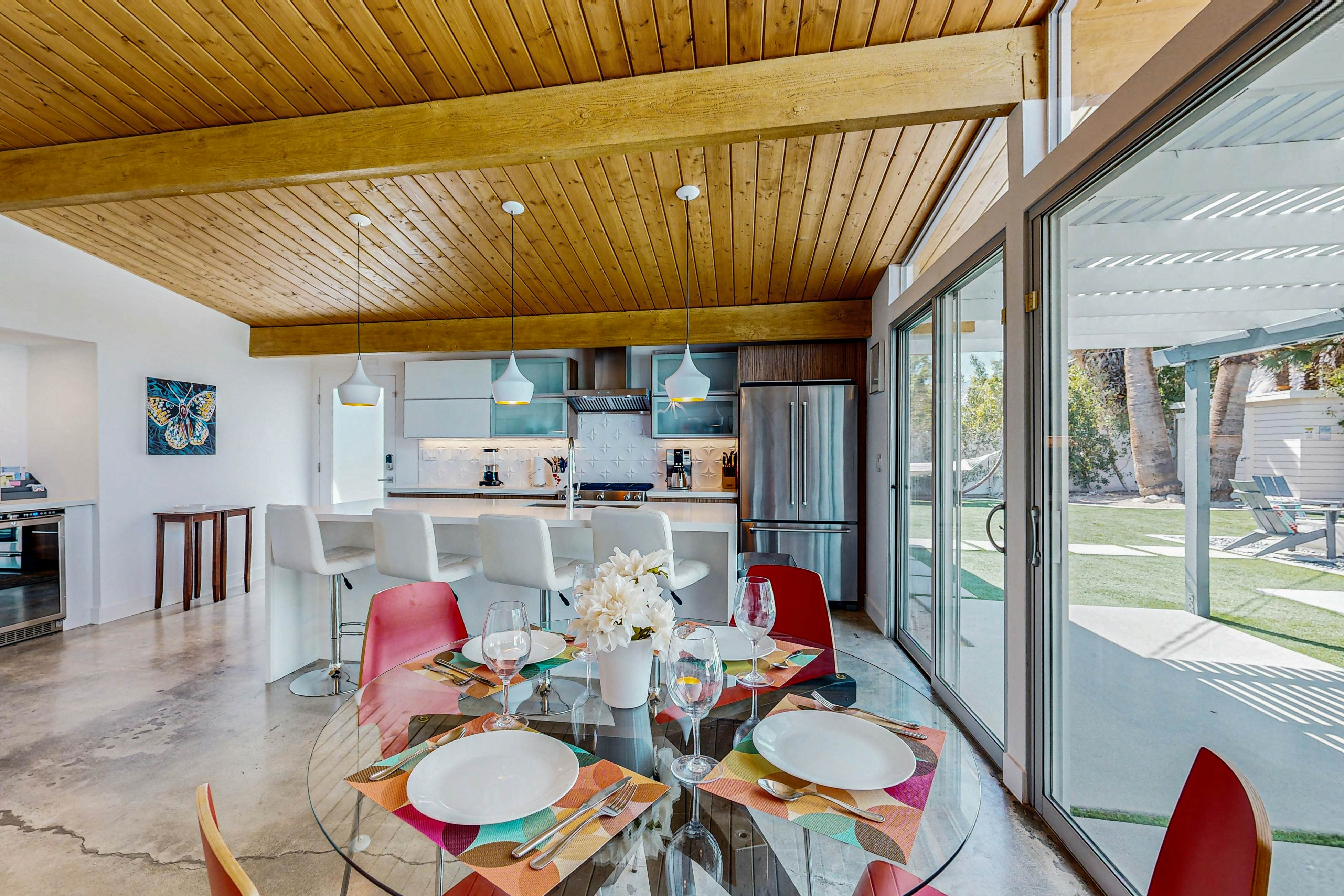 Iconic Mid-Century Modern Escape - 4729