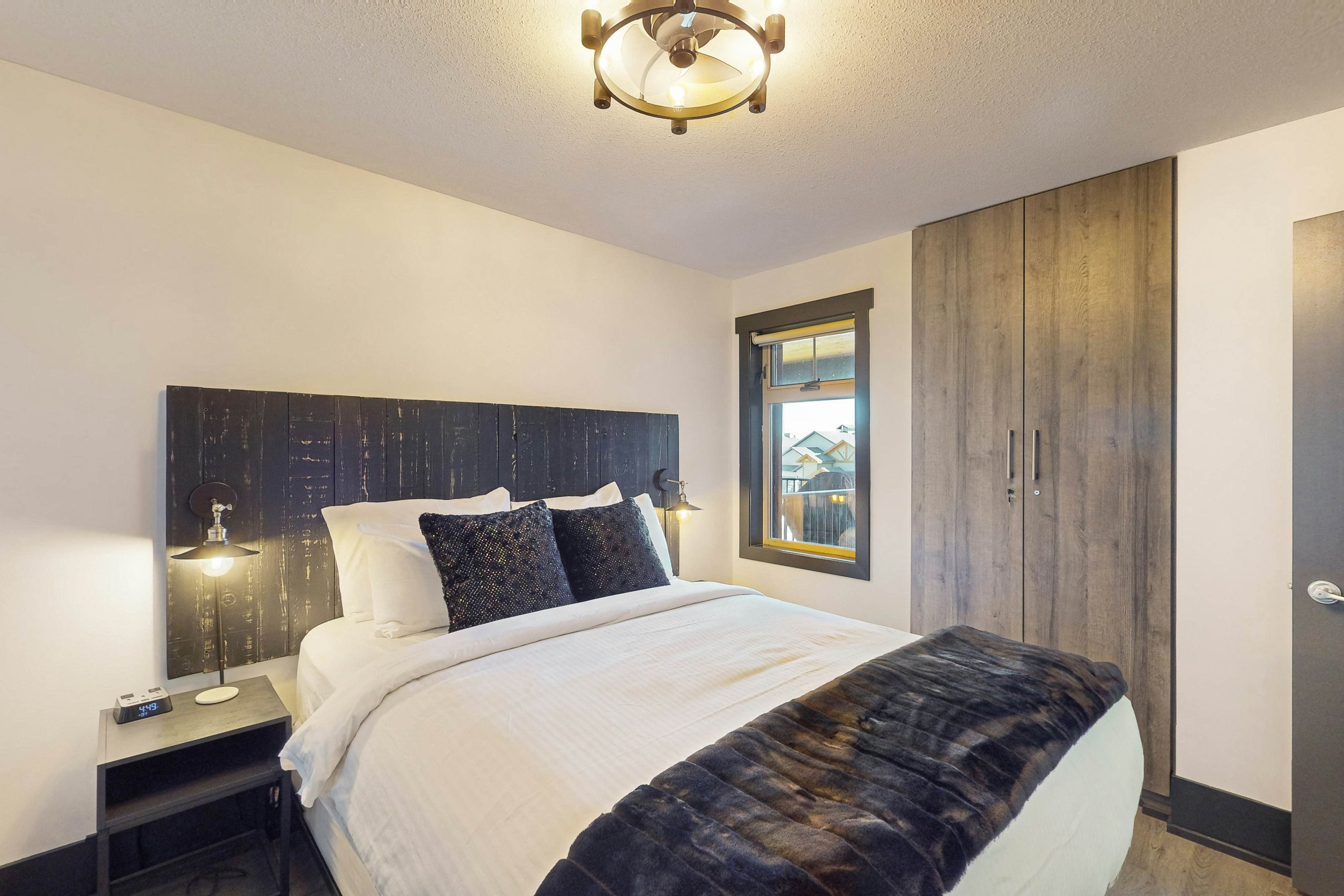 Talons Reach at The Raven 204