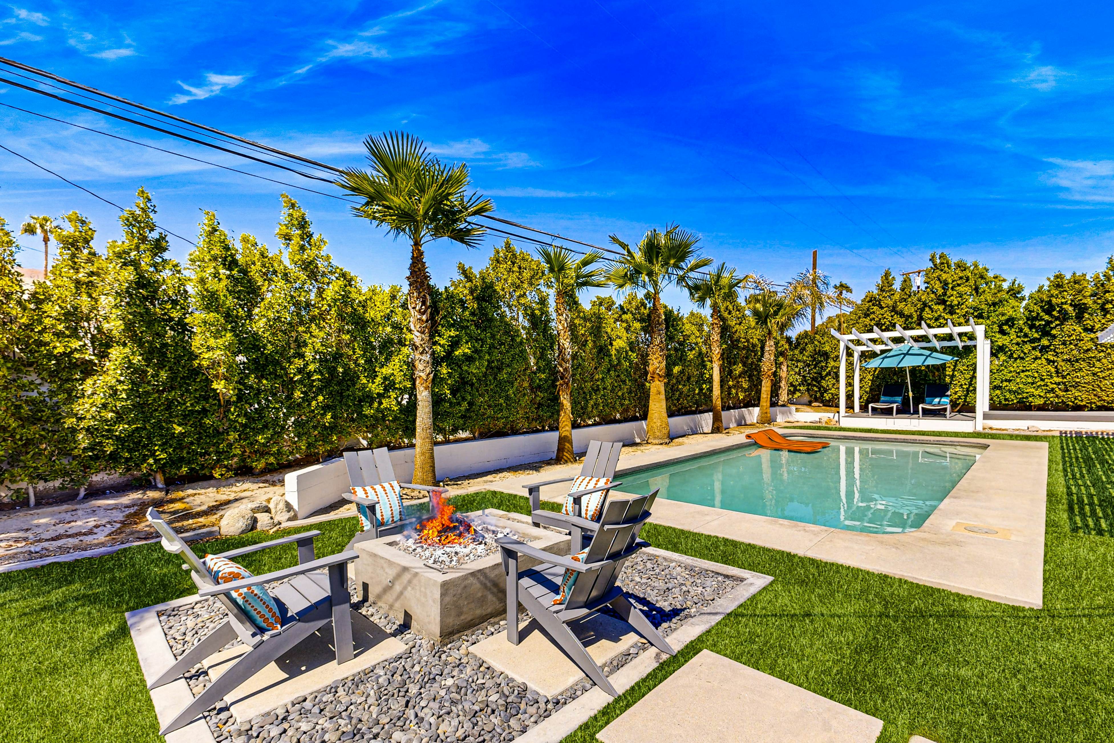 Iconic Mid-Century Modern Escape - 4729