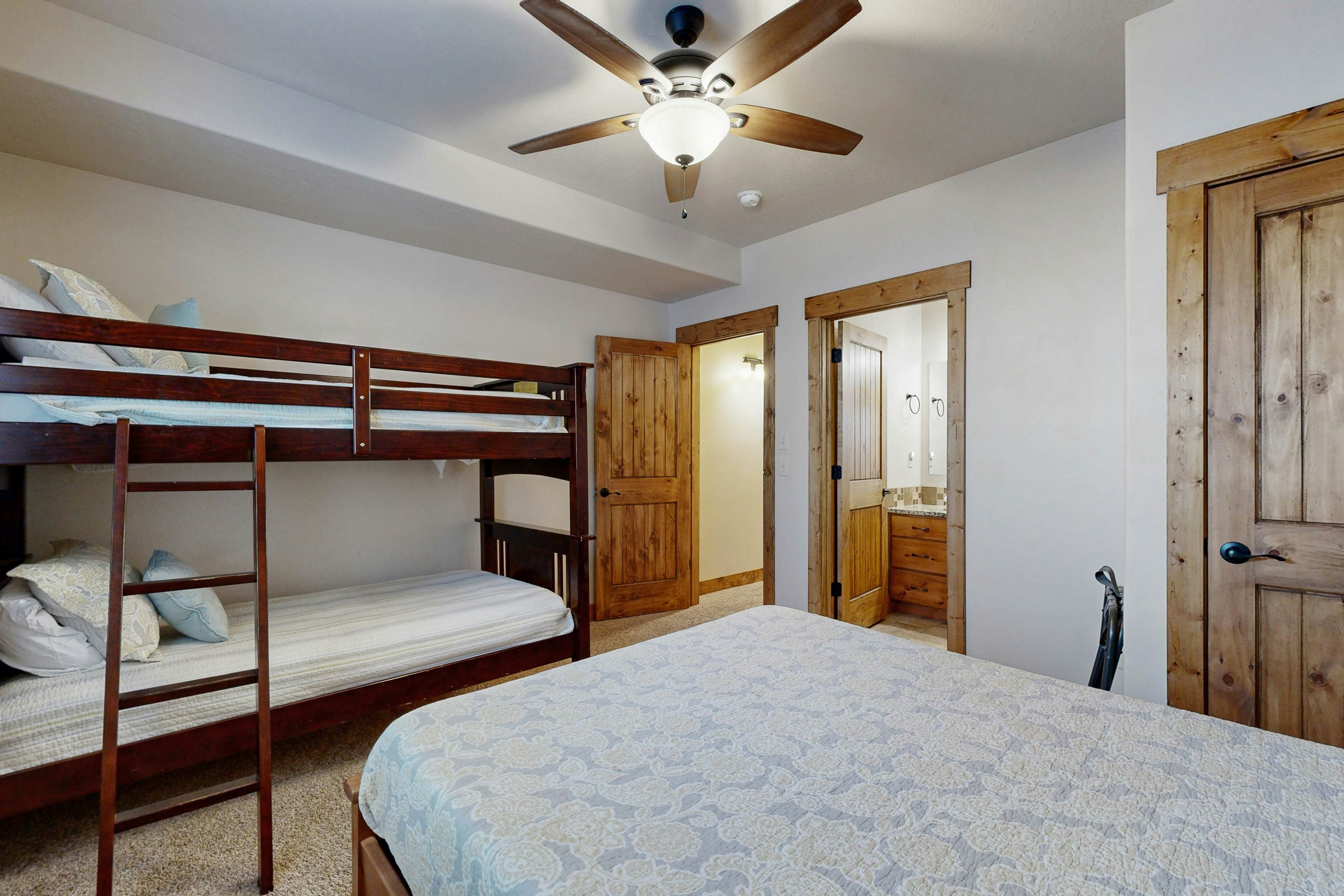 Eagle Feather Lookout