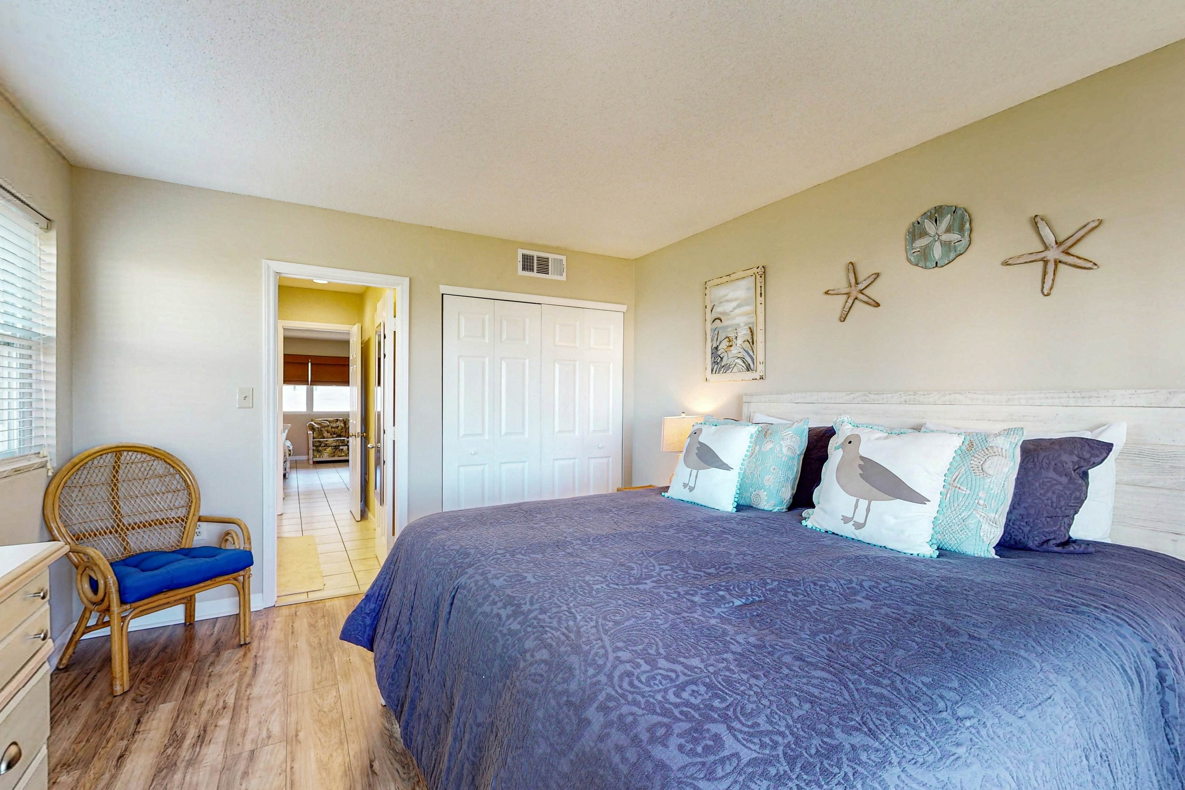 Live in the Sun, Play in the Sea