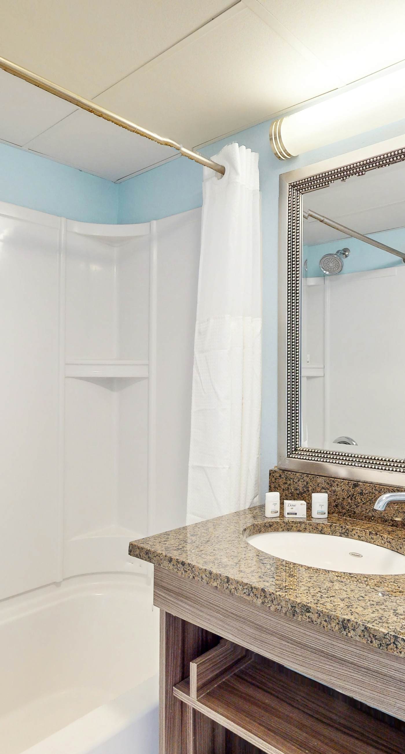 Caravelle Resort 206