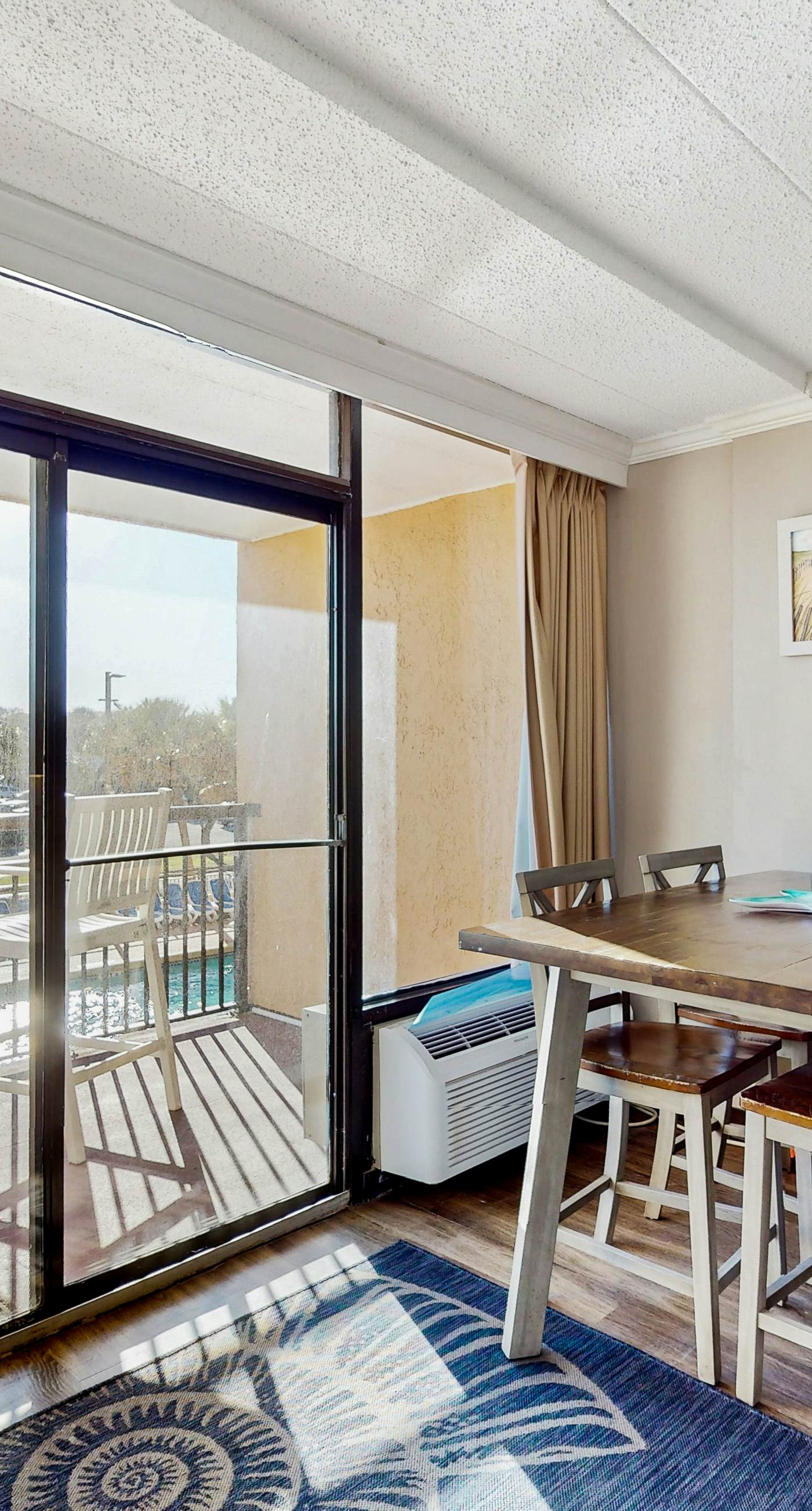 Caravelle Resort 206