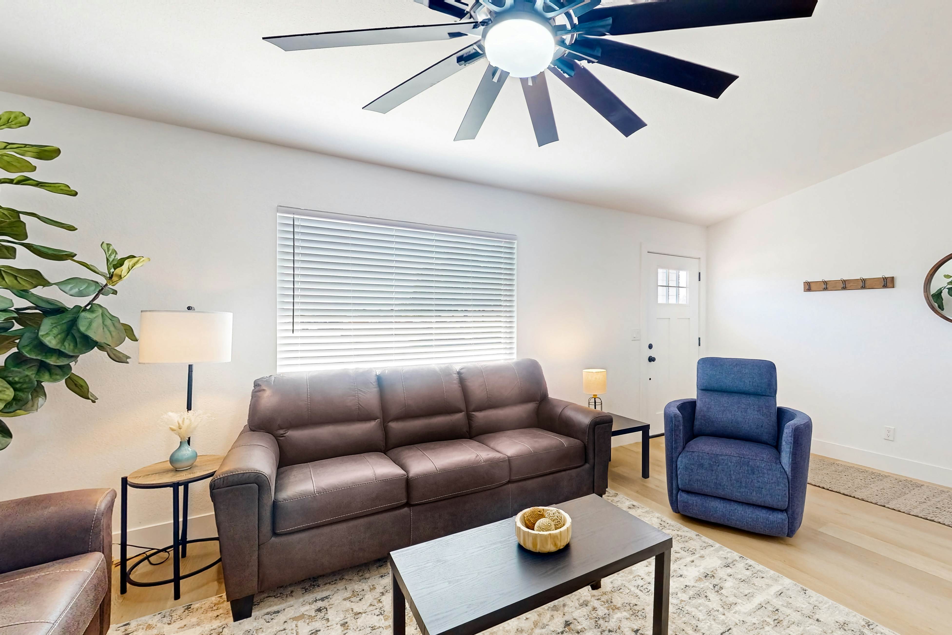 Glorious Glendale Getaway